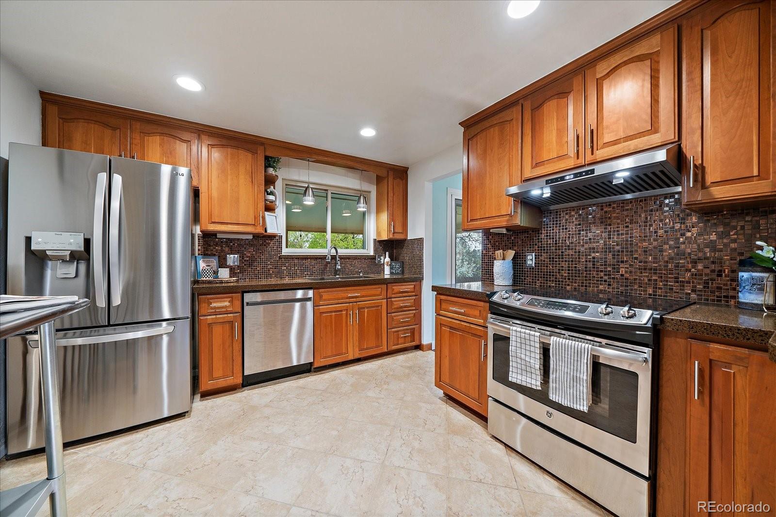 MLS Image #8 for 8364  allison court,arvada, Colorado