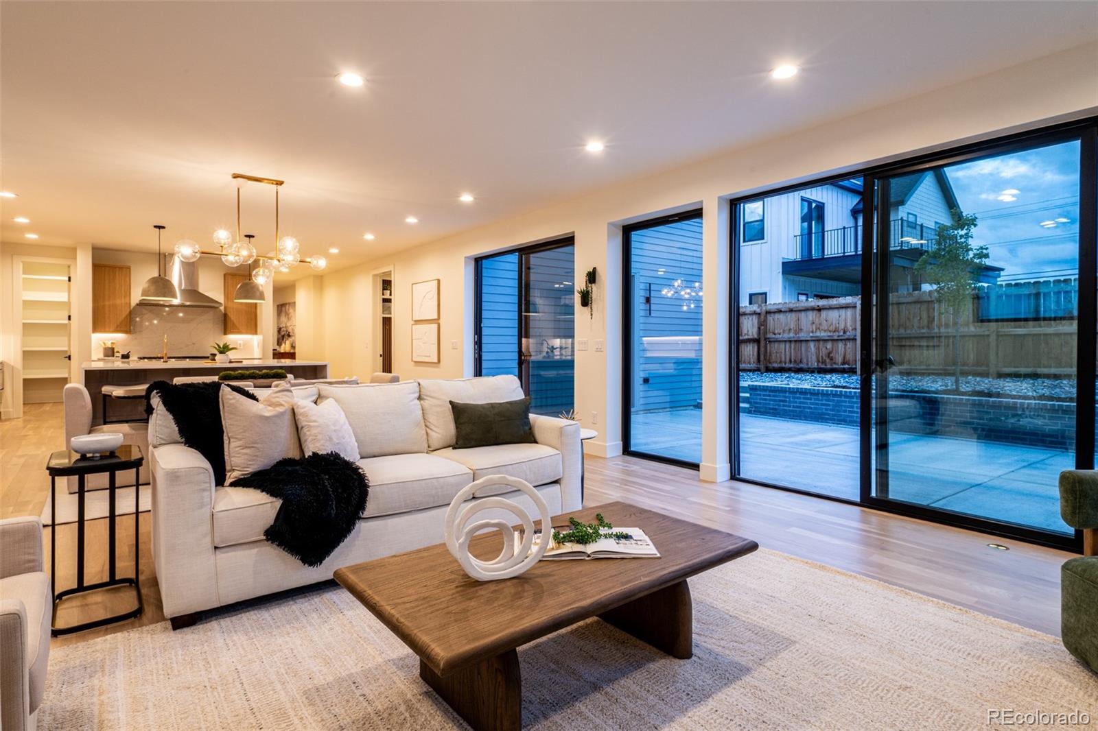 MLS Image #10 for 3087 s dexter way,denver, Colorado