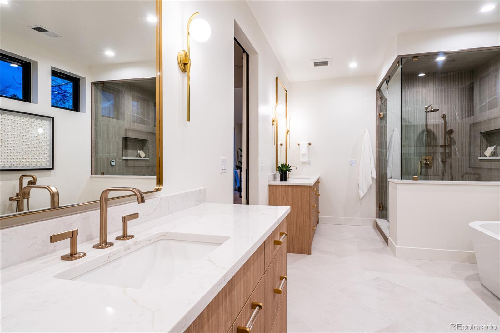MLS Image #18 for 3087 s dexter way,denver, Colorado