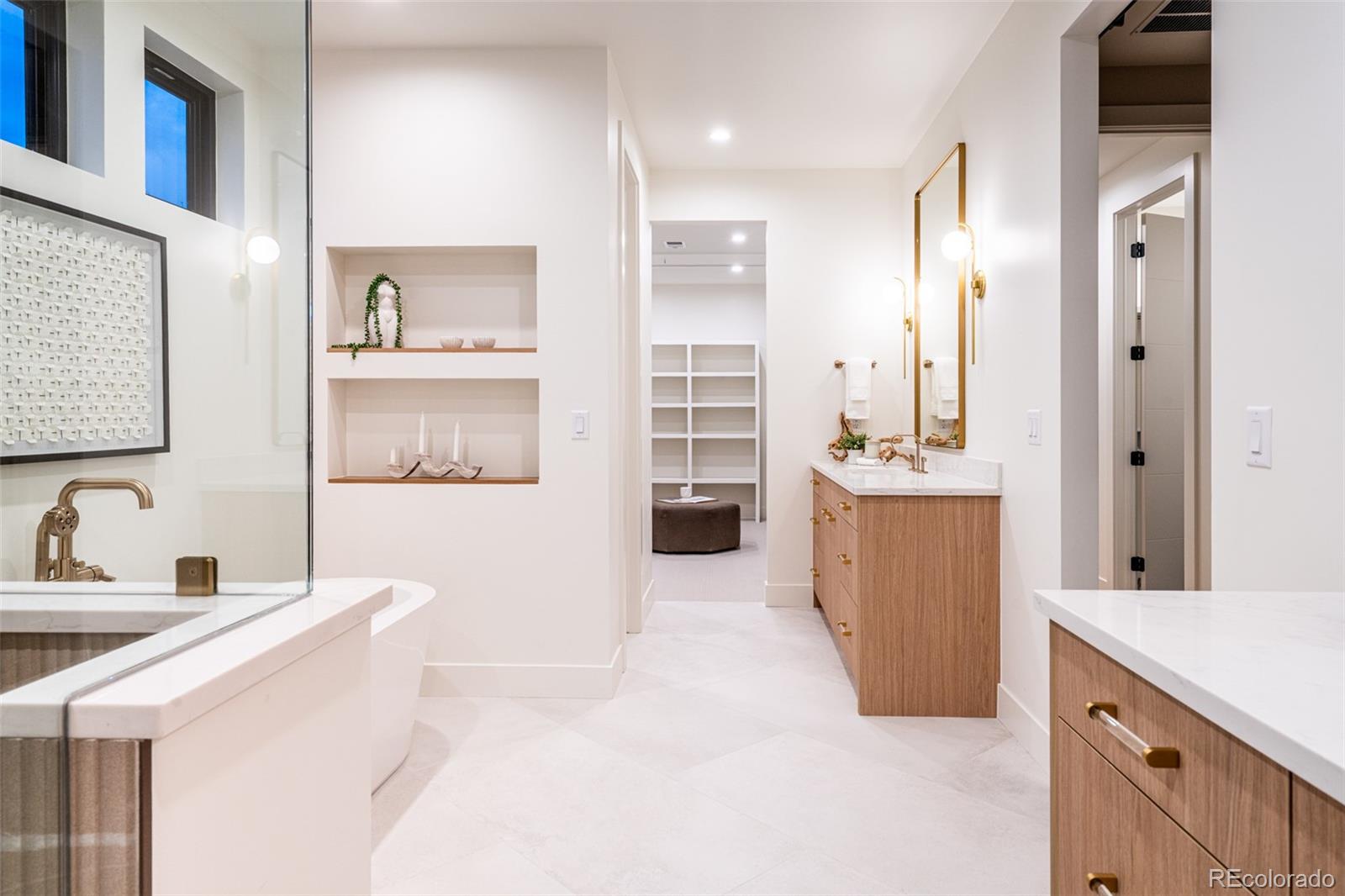 MLS Image #19 for 3087 s dexter way,denver, Colorado