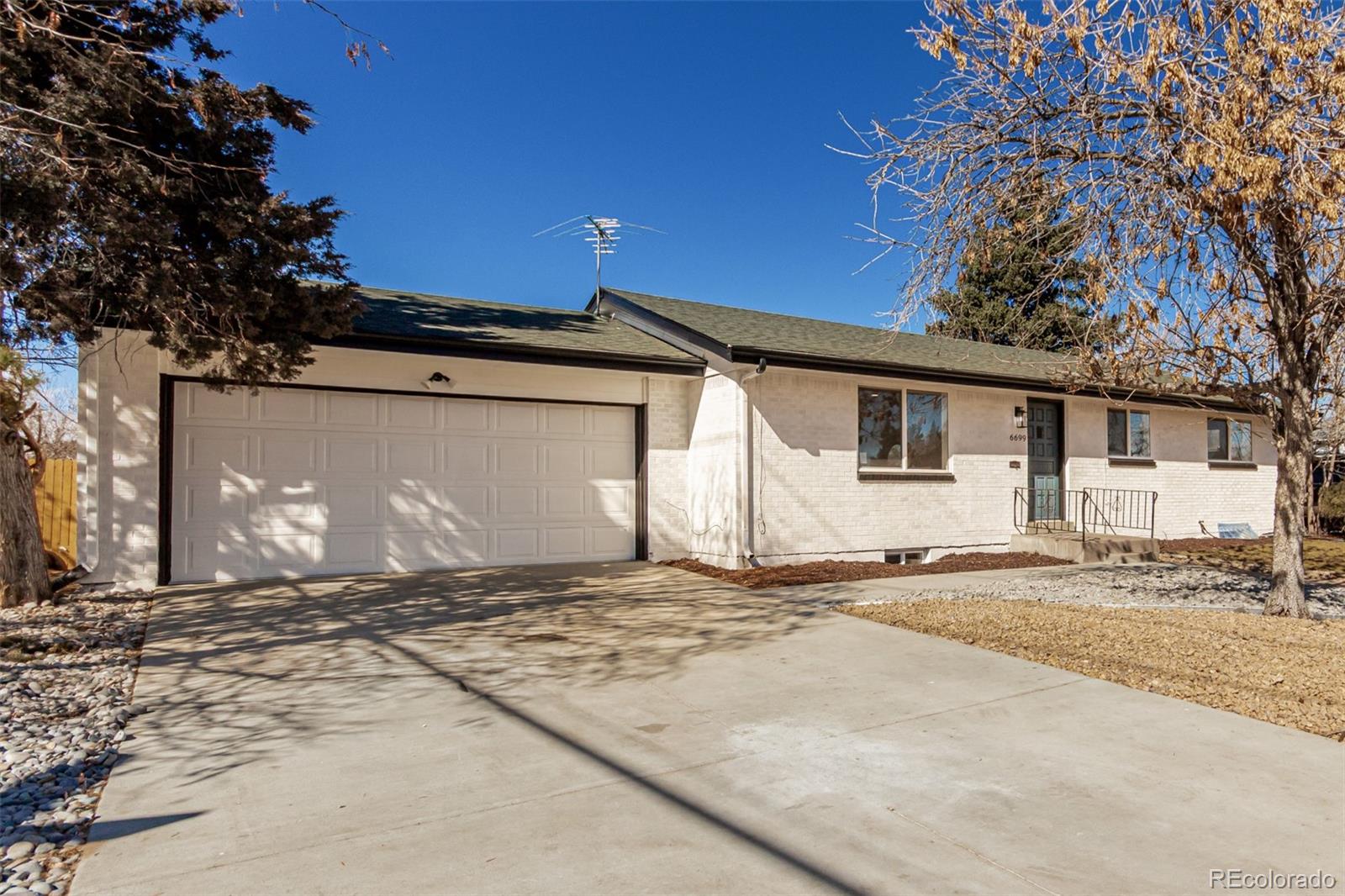 MLS Image #2 for 6699 s pennsylvania street,centennial, Colorado