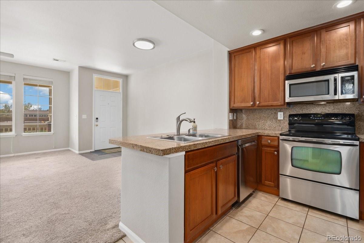 MLS Image #11 for 16212 e geddes lane,aurora, Colorado