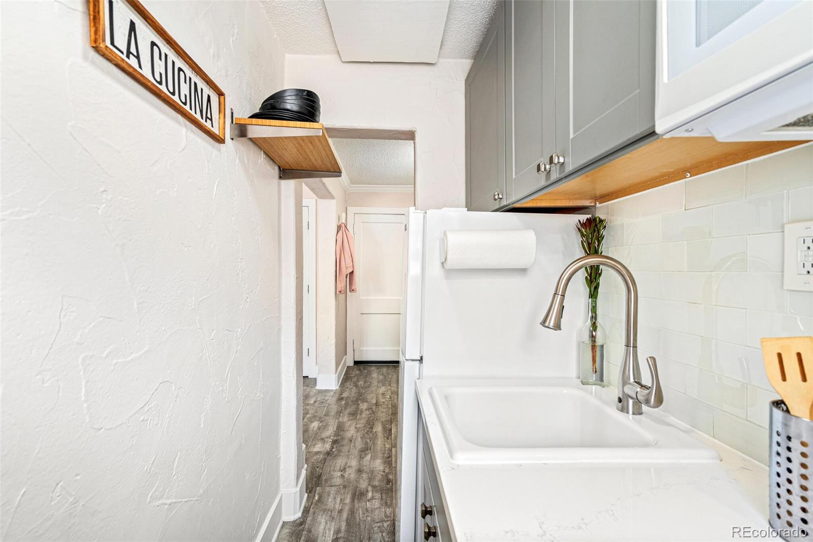 MLS Image #11 for 1024 e 14th avenue,denver, Colorado