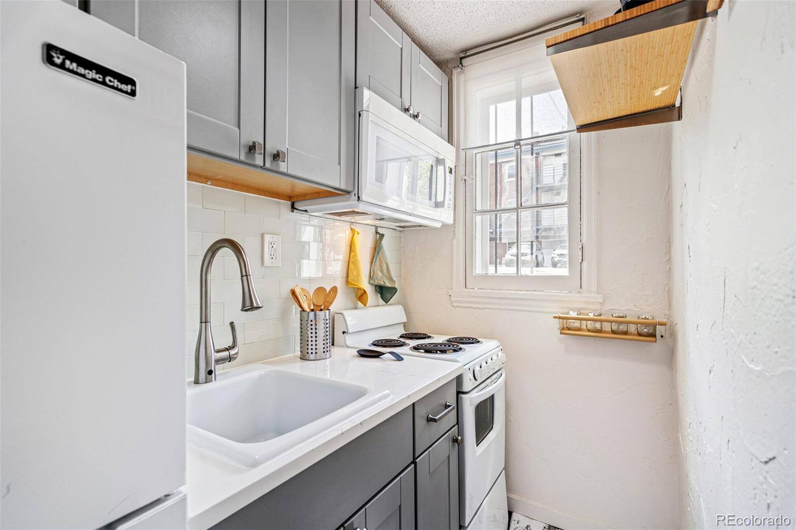 MLS Image #8 for 1024 e 14th avenue,denver, Colorado