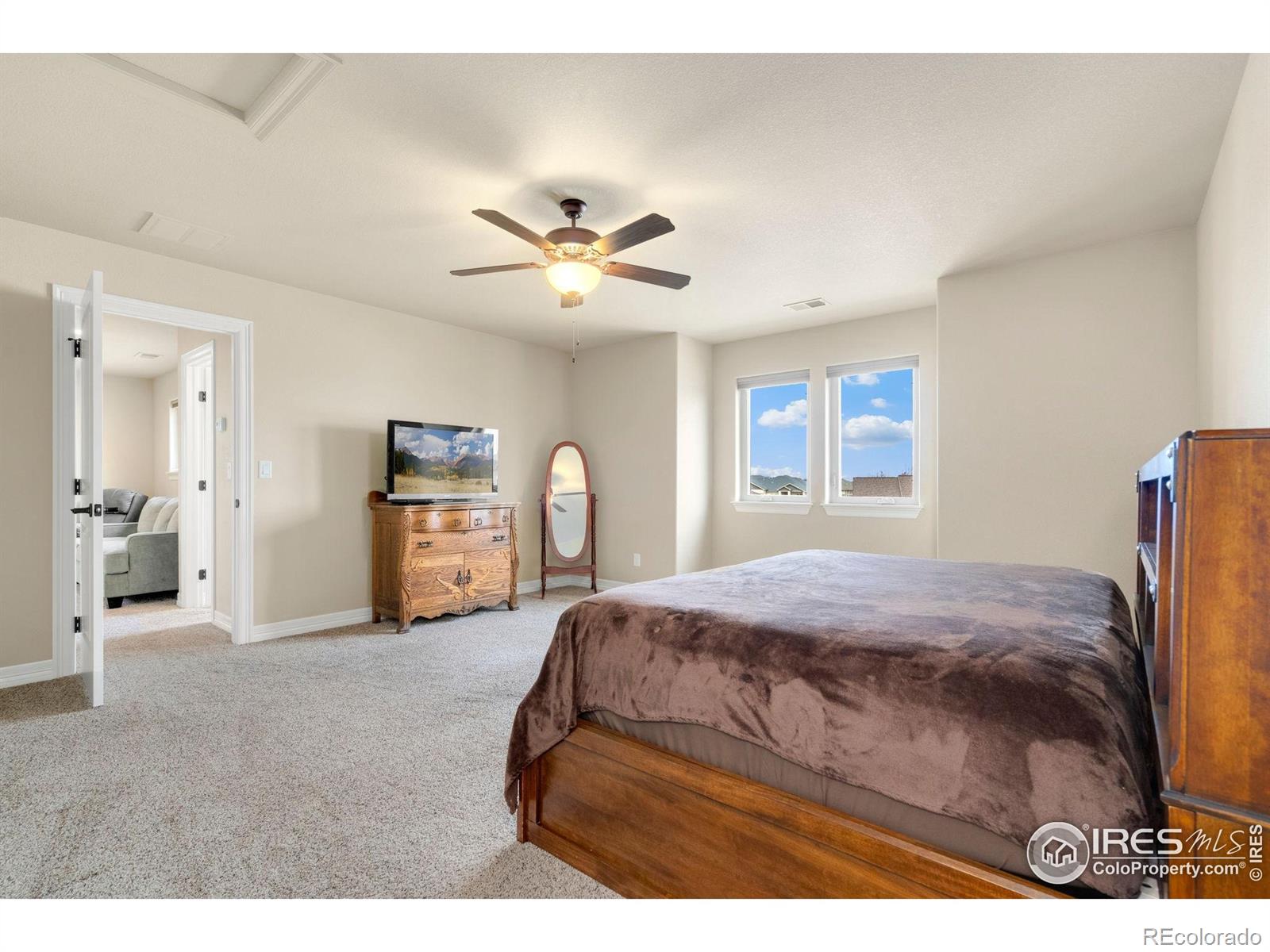 MLS Image #19 for 5954  black lion court,windsor, Colorado