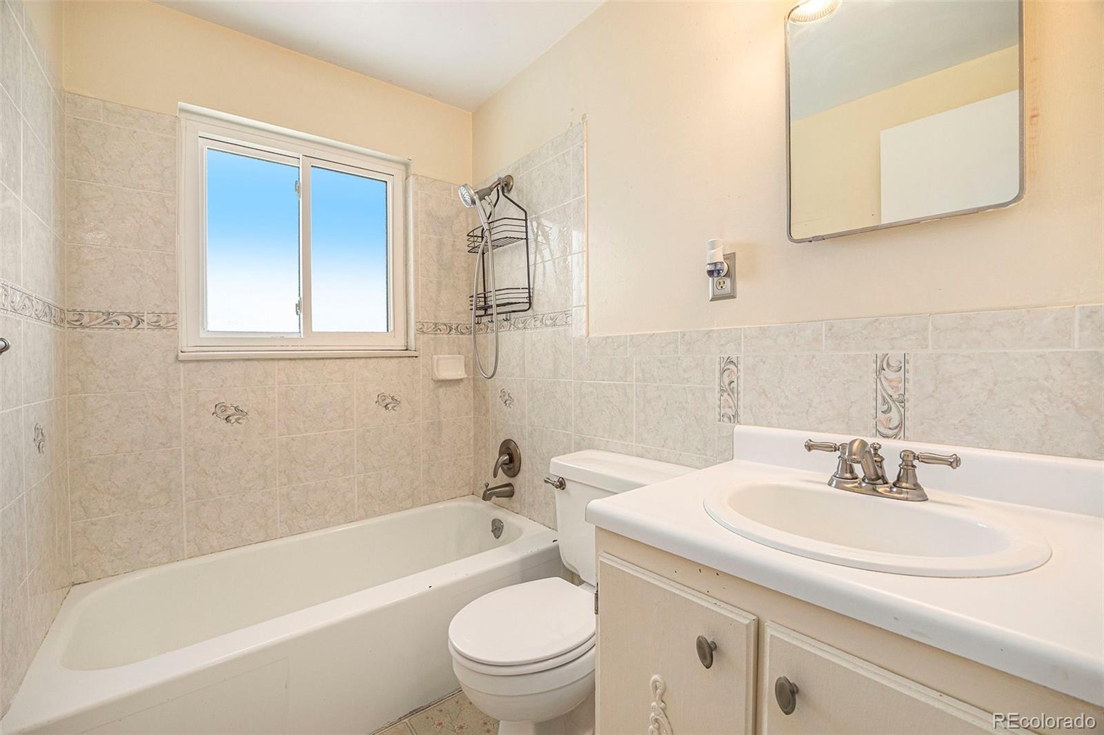 MLS Image #10 for 3065  zion street,aurora, Colorado