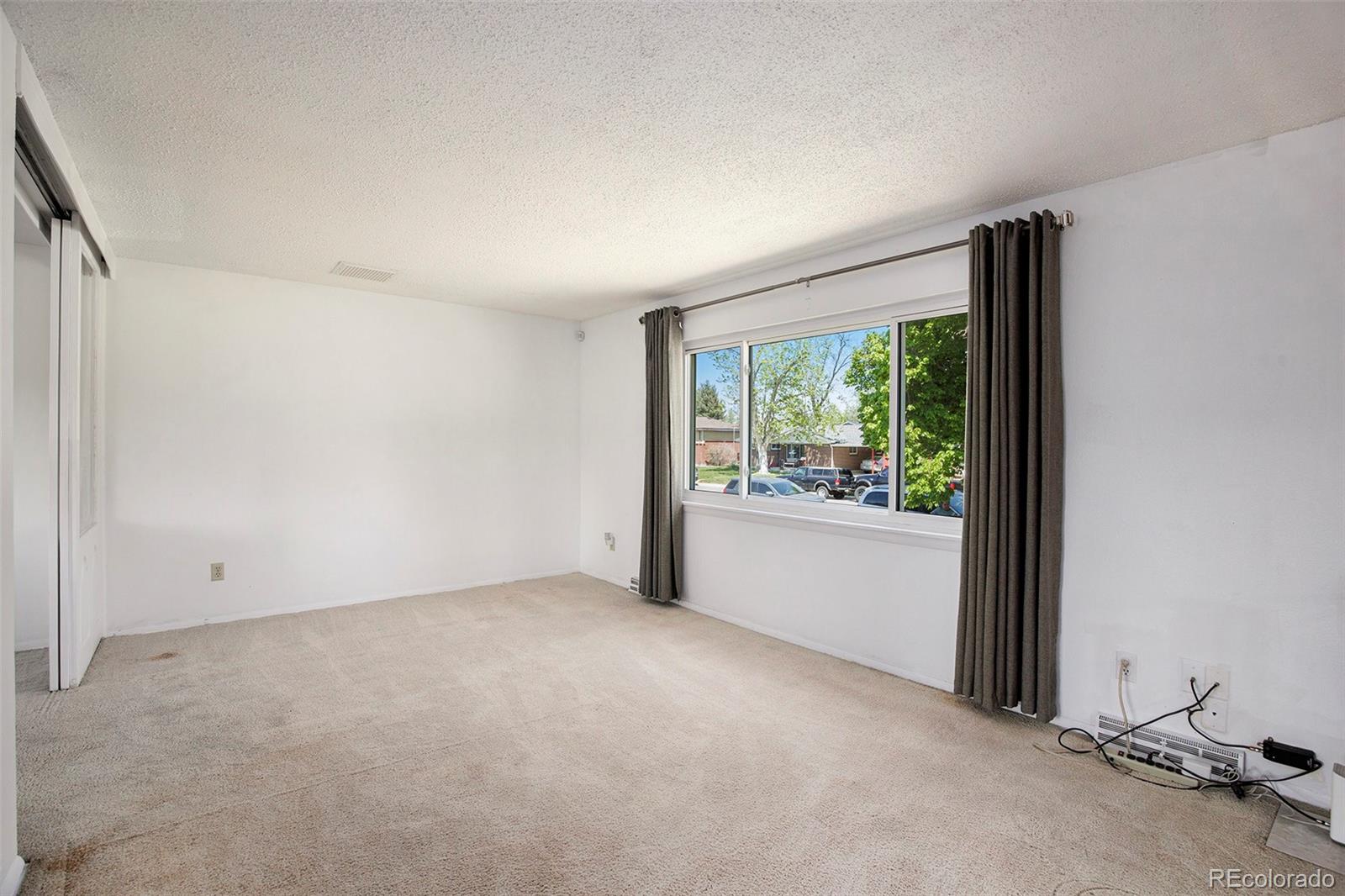 MLS Image #4 for 3065  zion street,aurora, Colorado