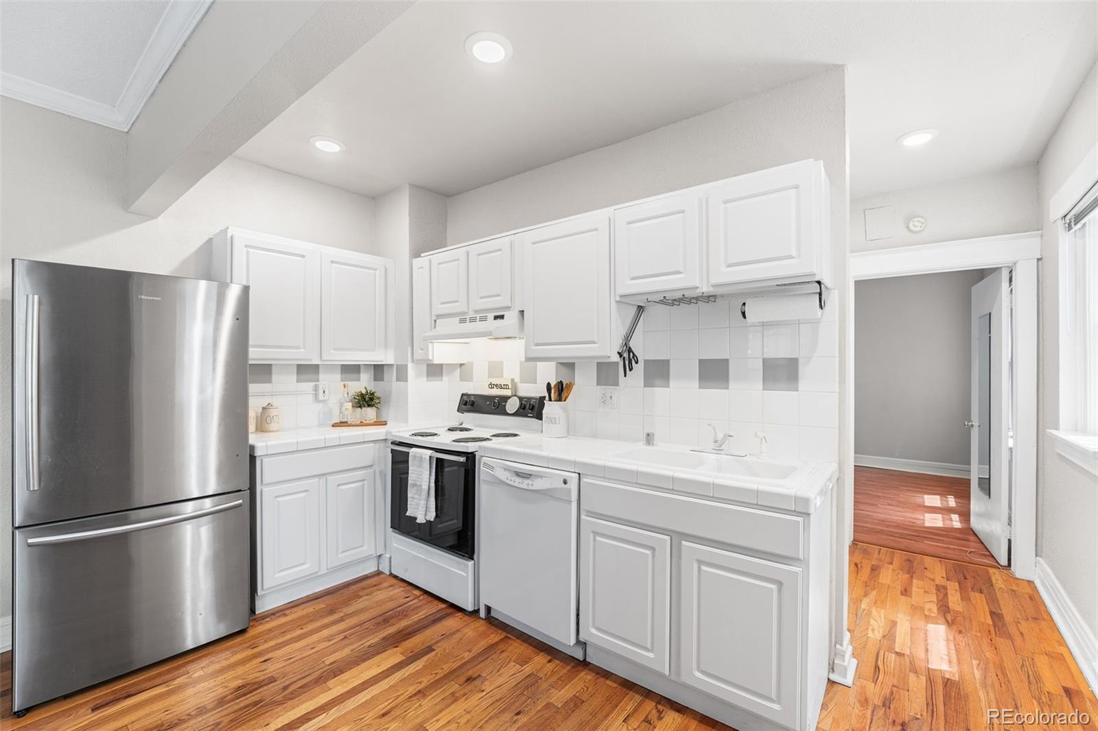 MLS Image #10 for 1351 n washington street,denver, Colorado