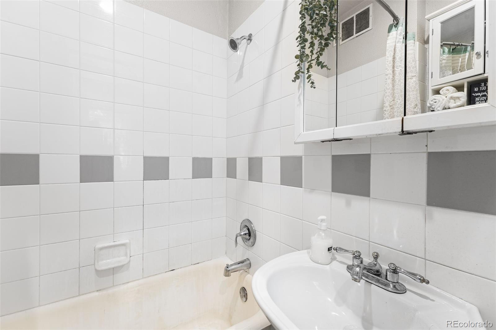 MLS Image #15 for 1351 n washington street,denver, Colorado