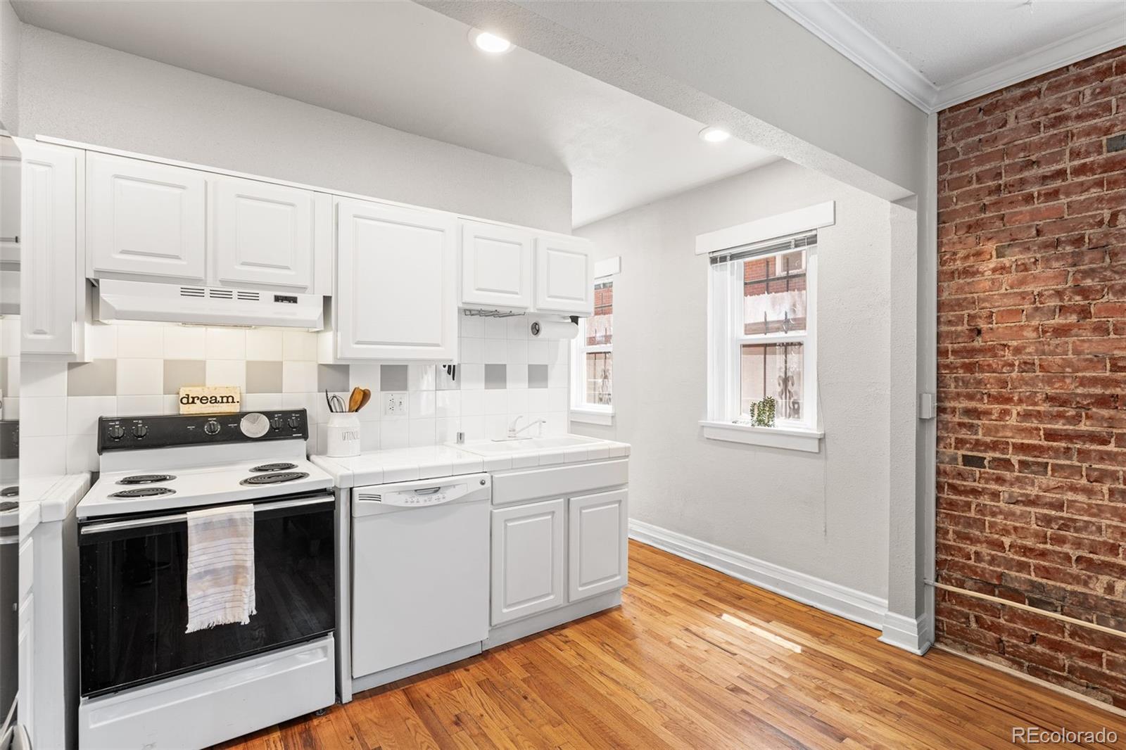 MLS Image #9 for 1351 n washington street,denver, Colorado