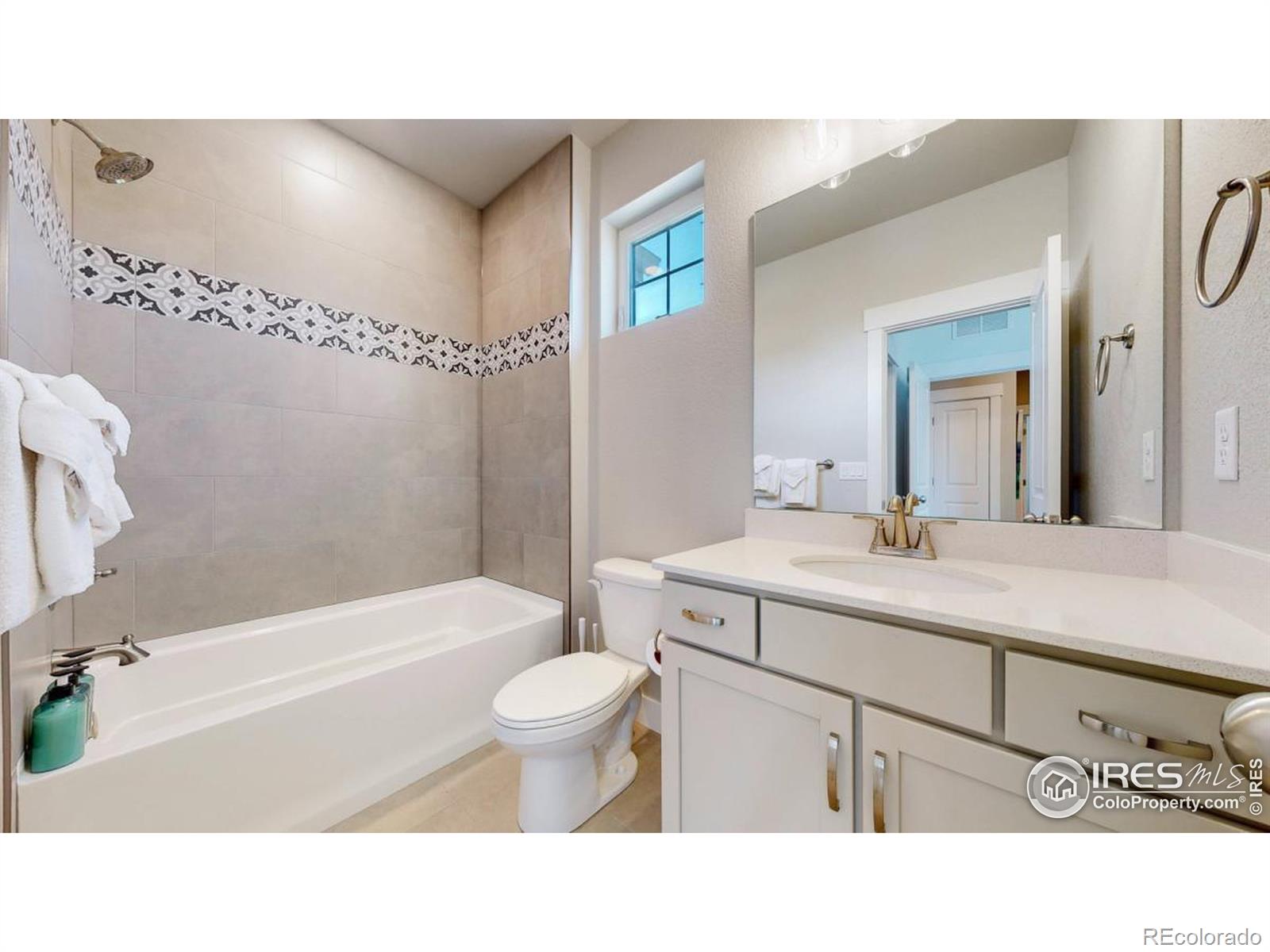 MLS Image #18 for 4157  trapper lake drive,loveland, Colorado