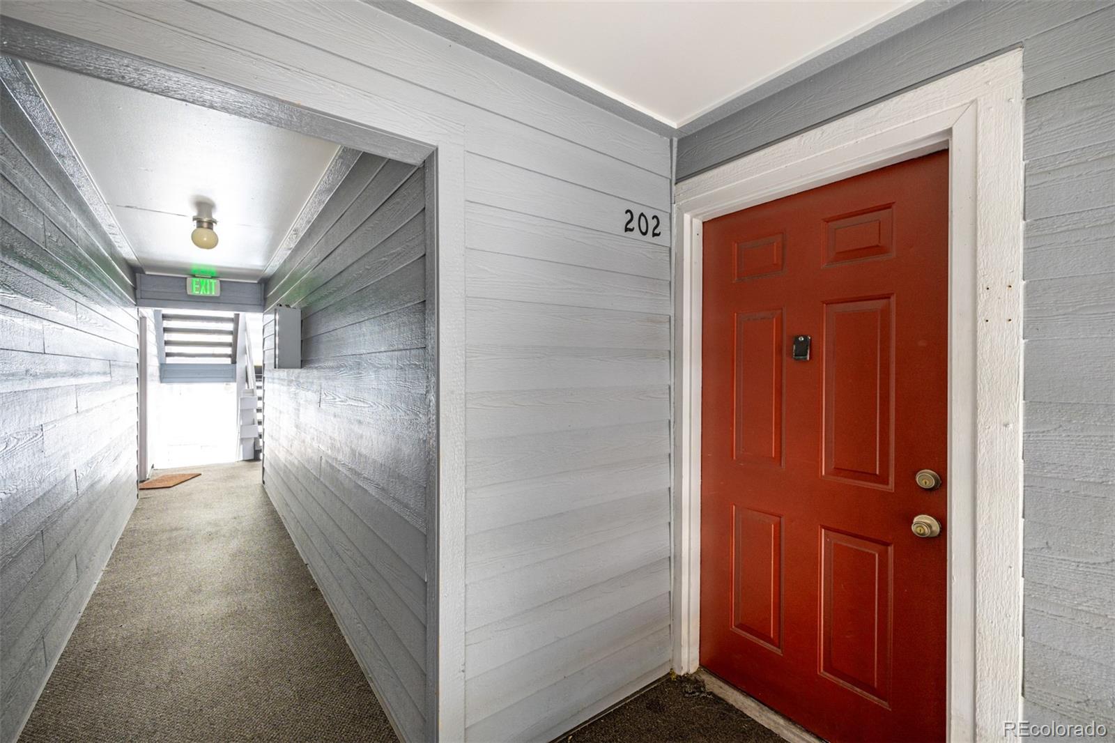 MLS Image #7 for 7665 e eastman avenue,denver, Colorado