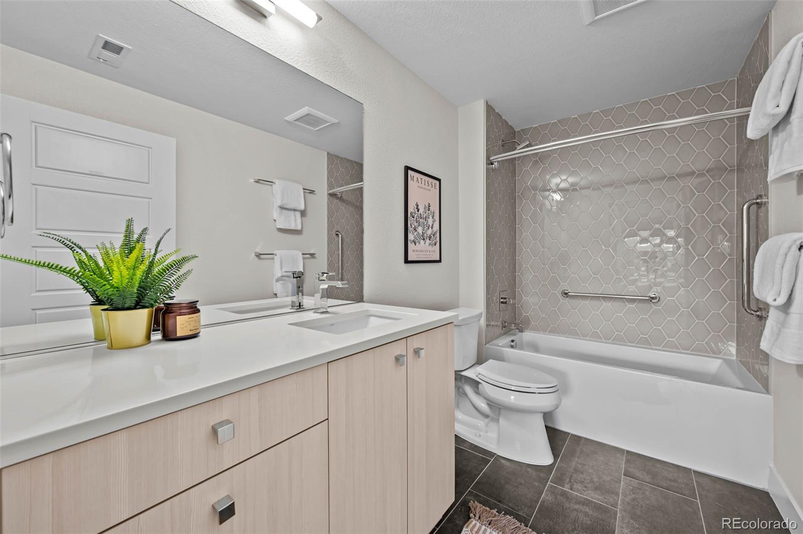 MLS Image #8 for 3480 e 31st avenue,denver, Colorado
