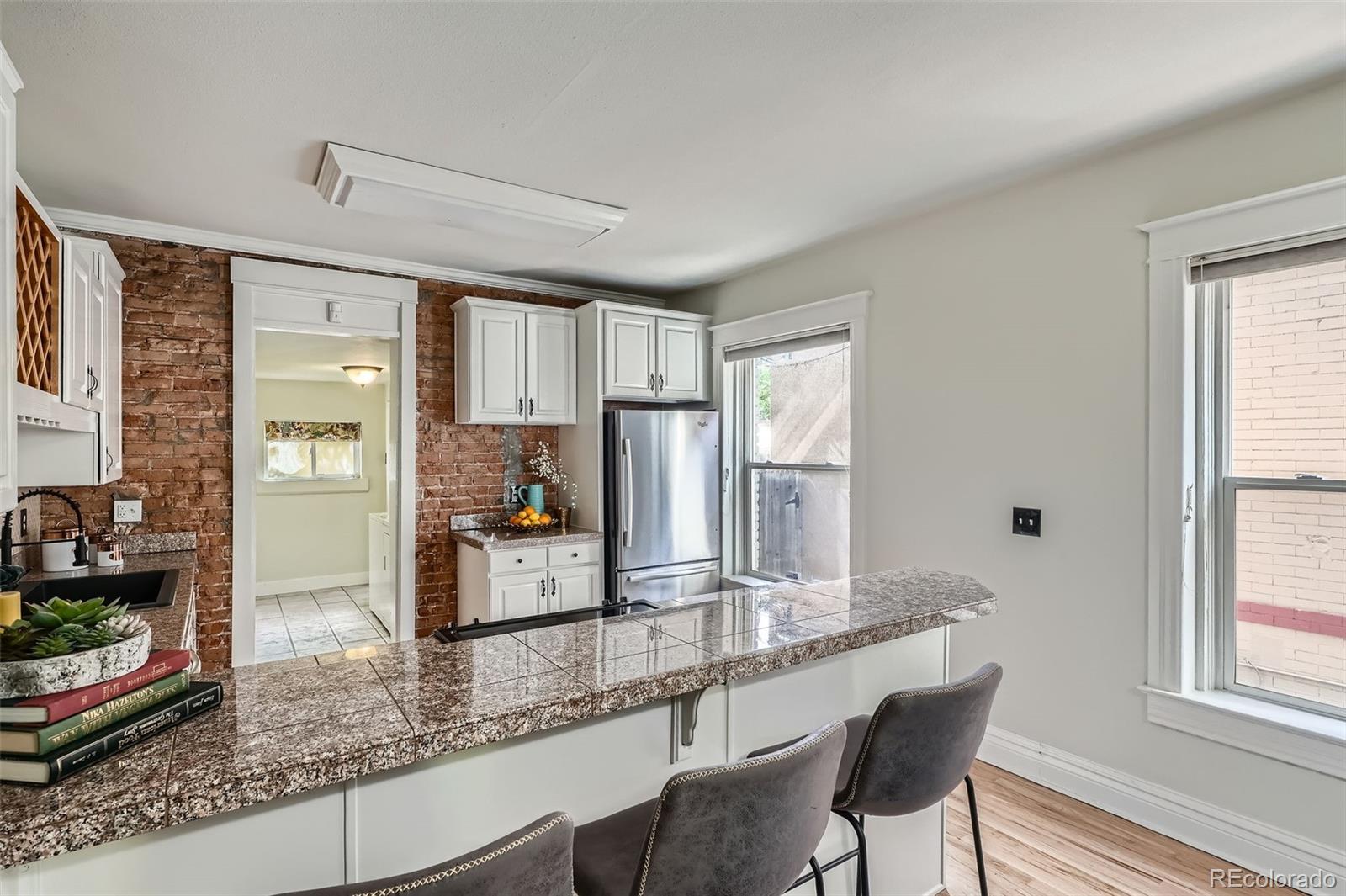 MLS Image #13 for 2562 n emerson street,denver, Colorado