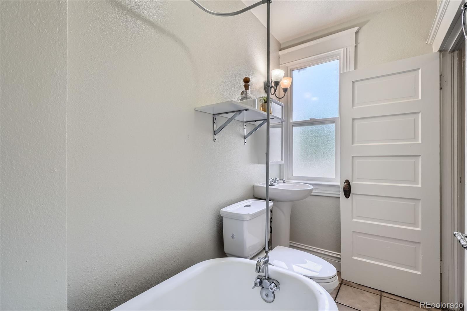MLS Image #16 for 2564 n emerson street,denver, Colorado