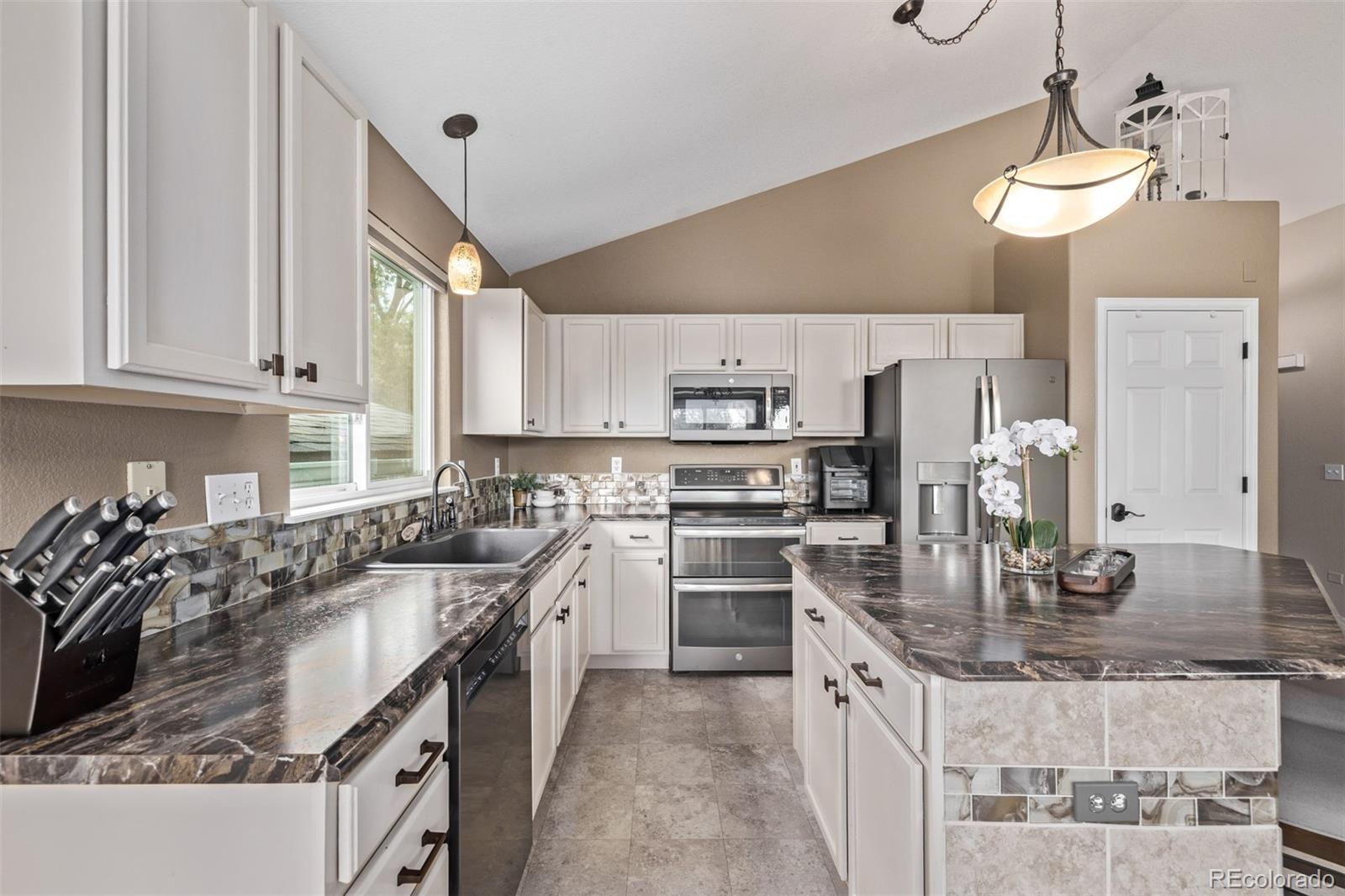MLS Image #9 for 14713  josephine street,thornton, Colorado