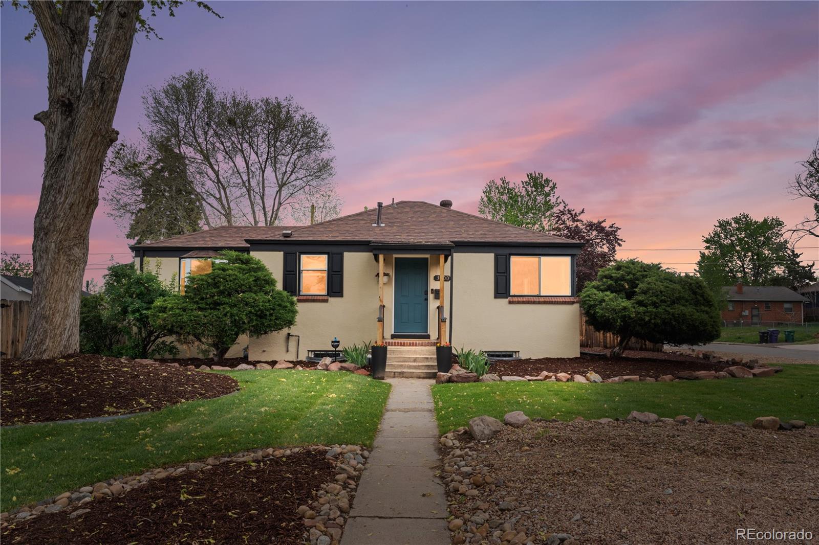 MLS Image #0 for 3000 n fillmore street,denver, Colorado