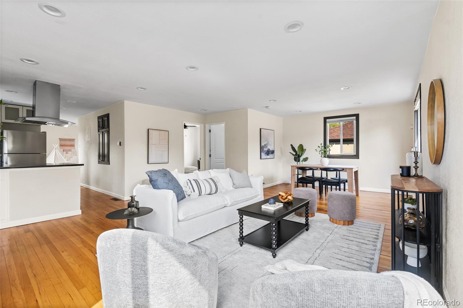 MLS Image #13 for 3000 n fillmore street,denver, Colorado