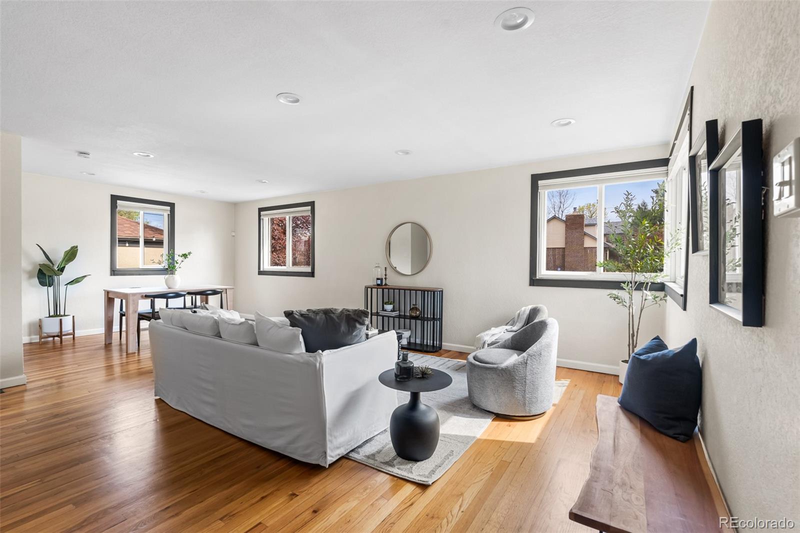 MLS Image #14 for 3000 n fillmore street,denver, Colorado