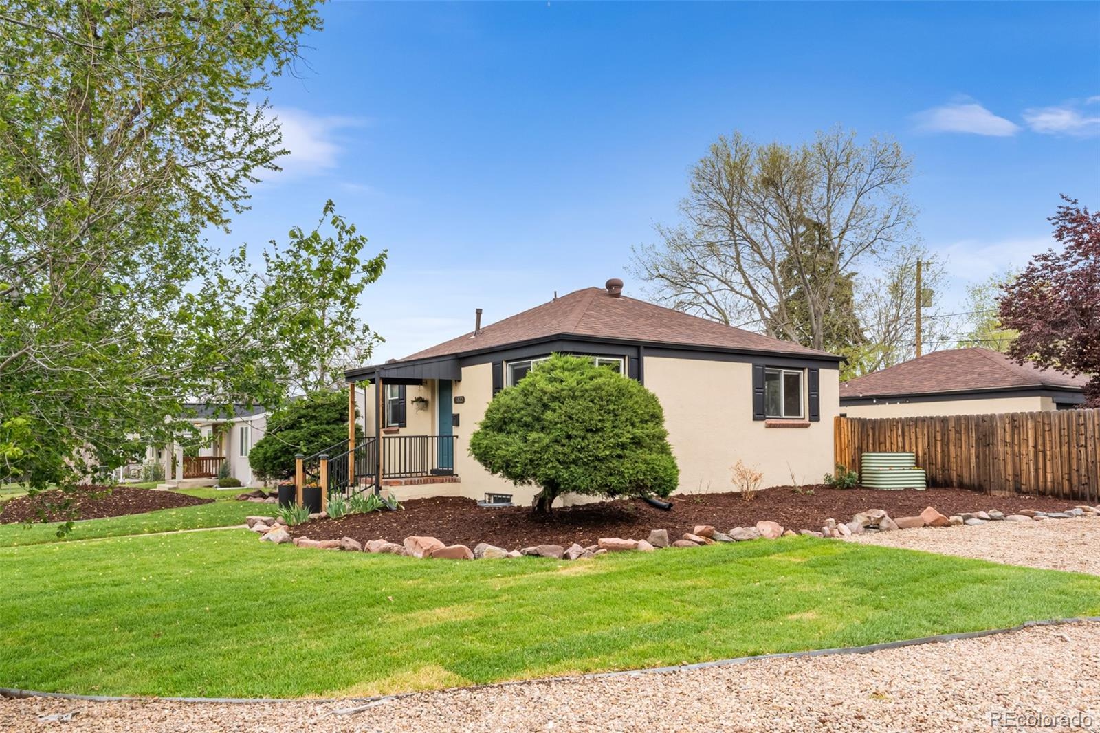 MLS Image #3 for 3000 n fillmore street,denver, Colorado