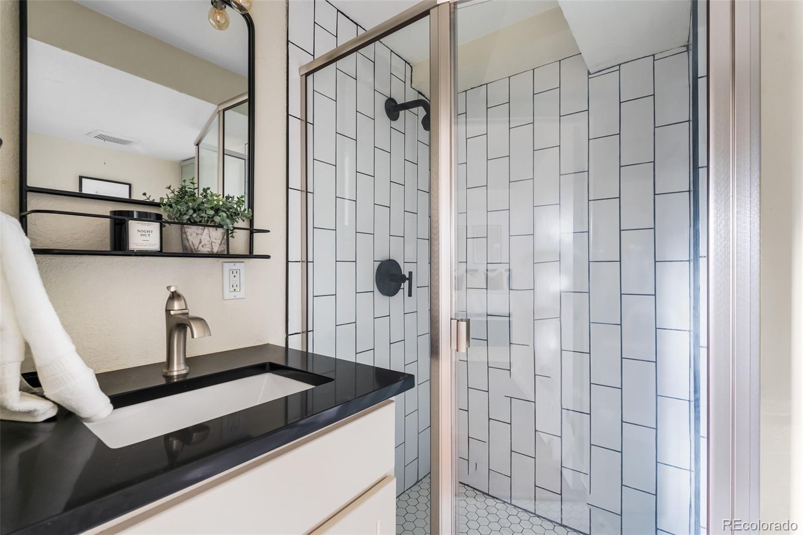 MLS Image #38 for 3000 n fillmore street,denver, Colorado