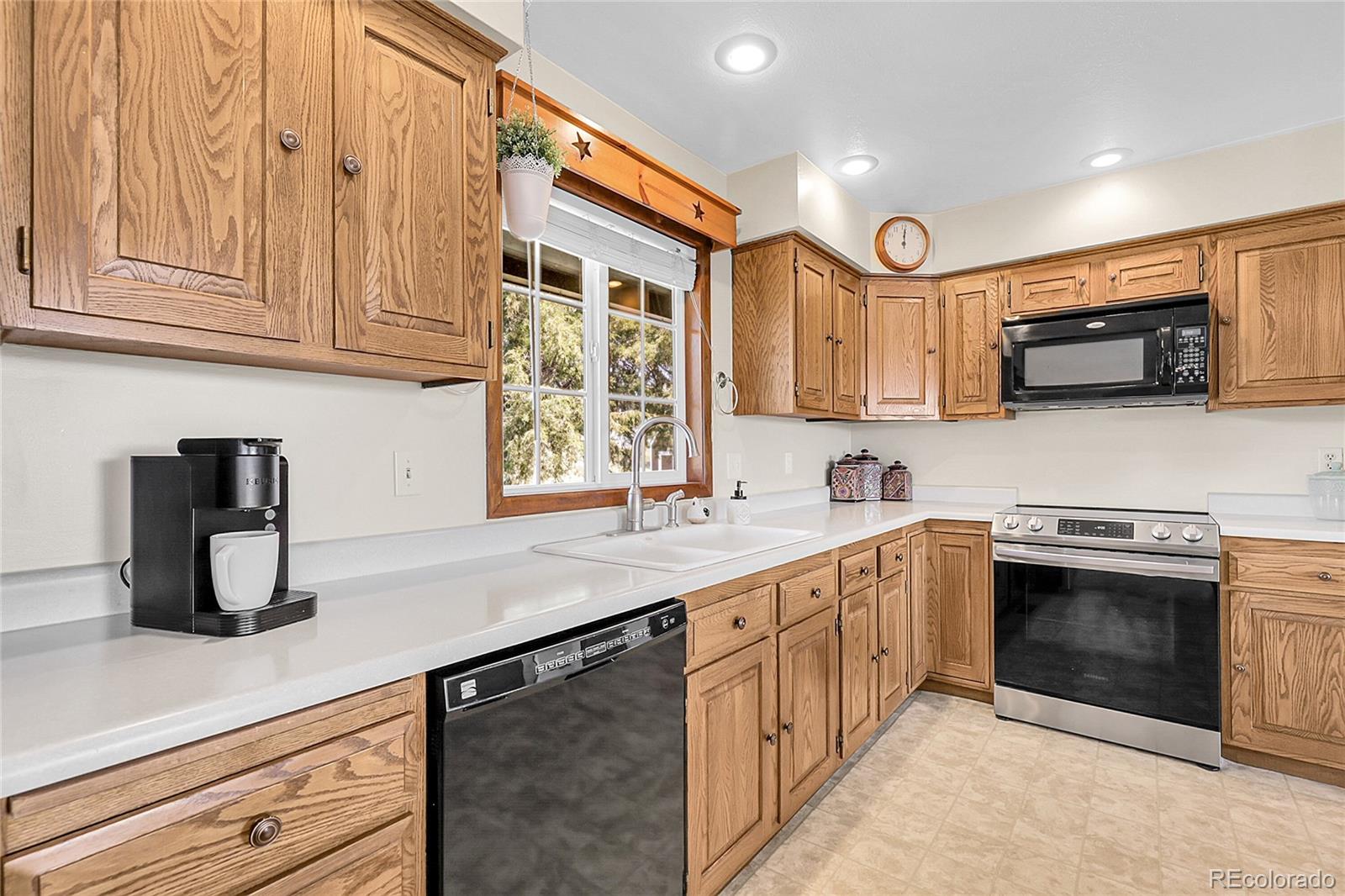 MLS Image #9 for 811  panorama drive,elizabeth, Colorado
