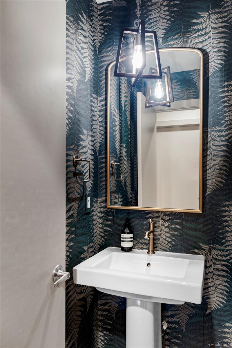 MLS Image #19 for 3420 w 32nd avenue,denver, Colorado