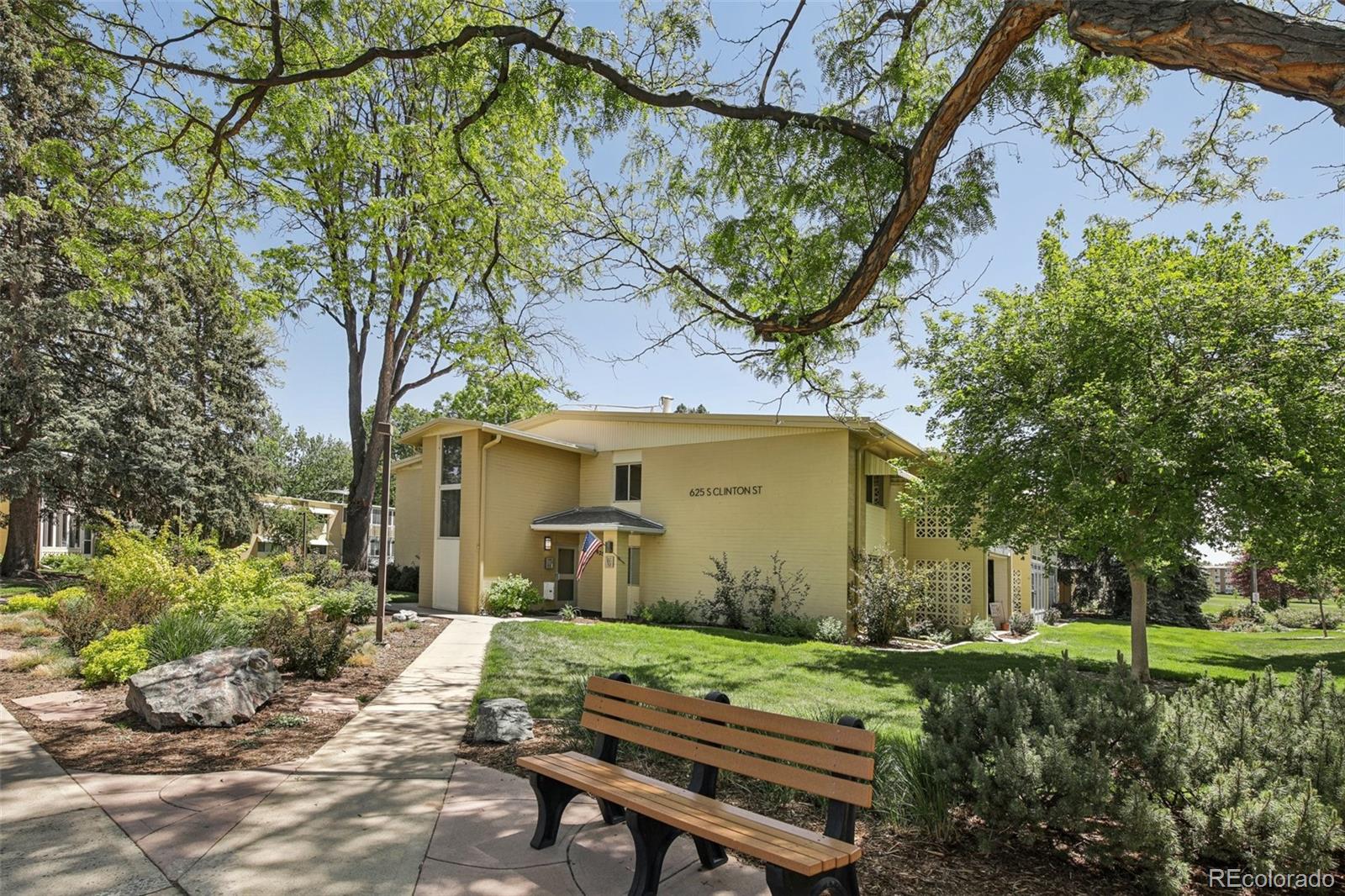 MLS Image #14 for 625 s clinton street,denver, Colorado