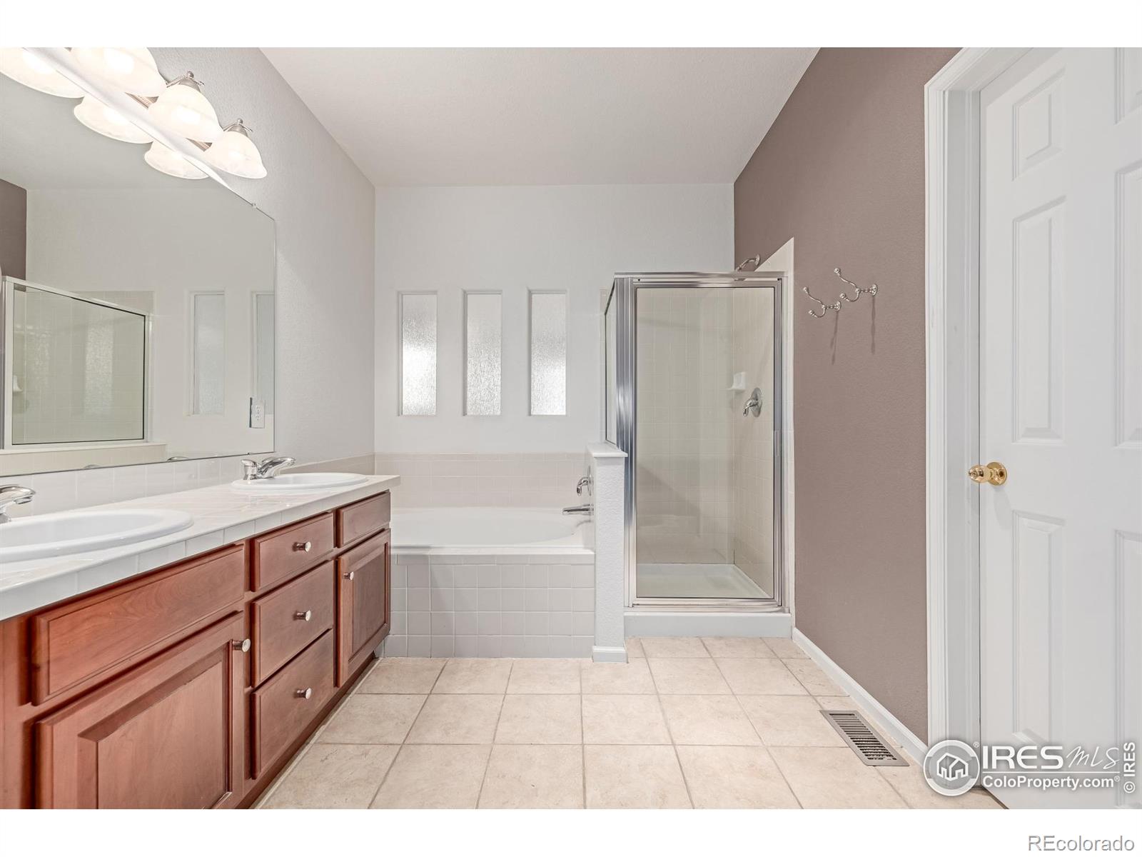 MLS Image #22 for 7777 e 23rd avenue,denver, Colorado