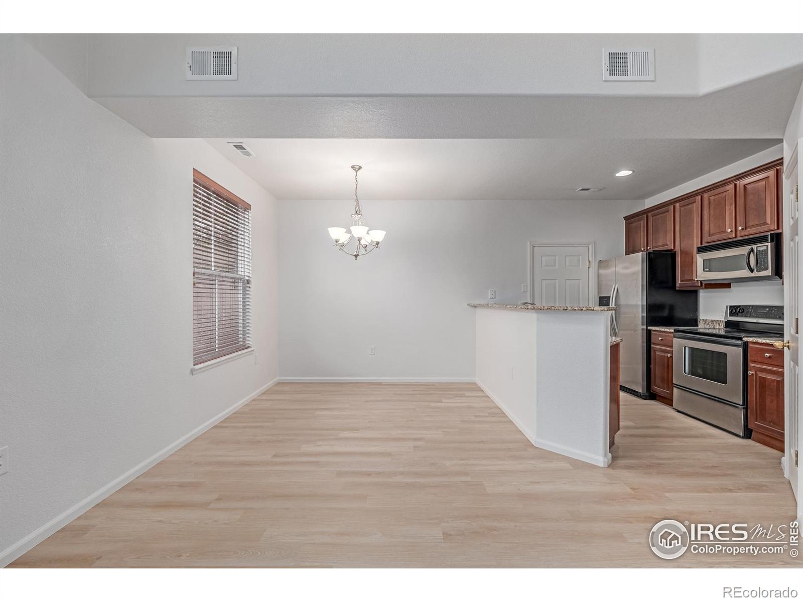 MLS Image #7 for 7777 e 23rd avenue,denver, Colorado
