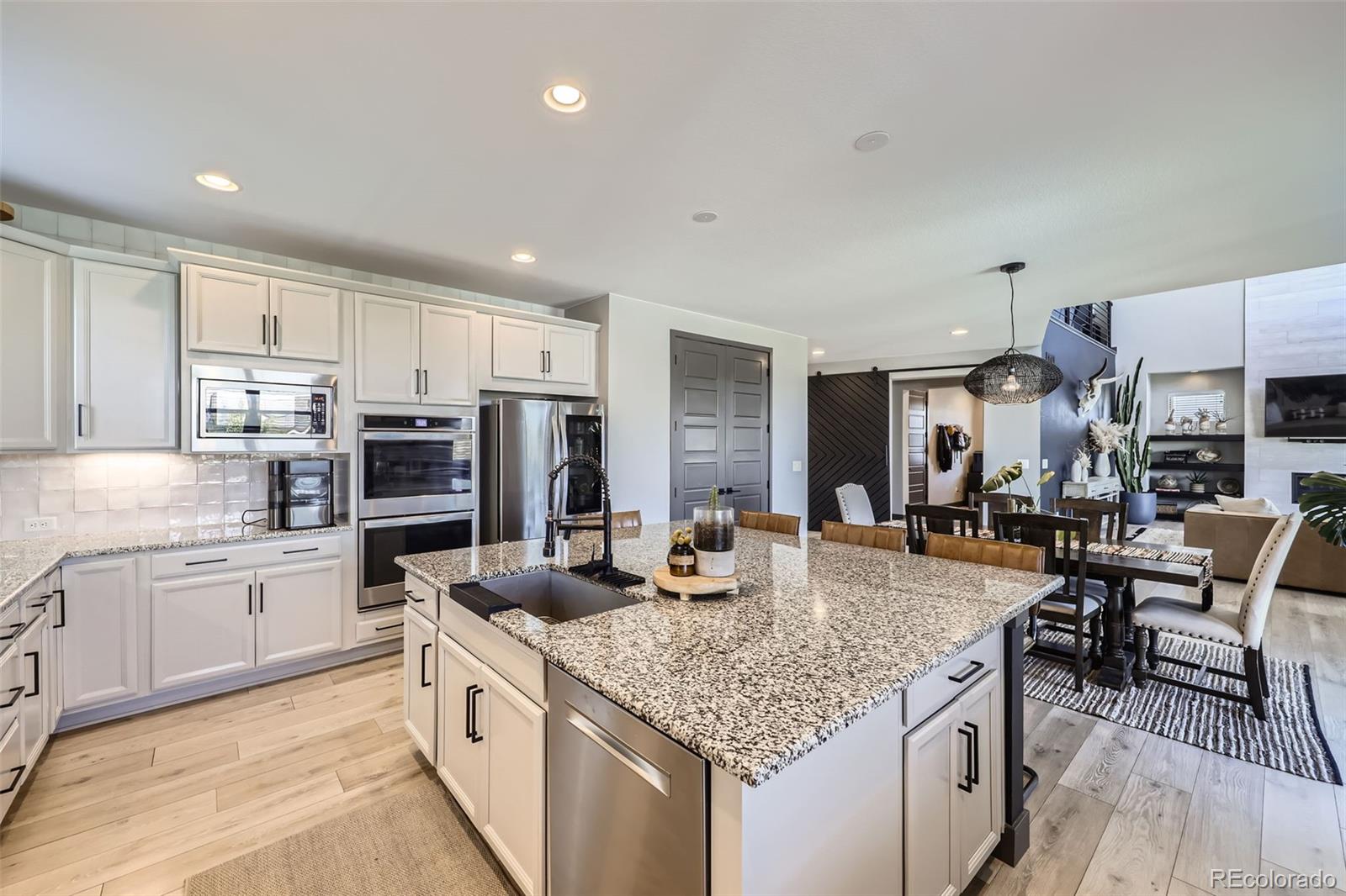 MLS Image #14 for 16345  spanish peak way,broomfield, Colorado