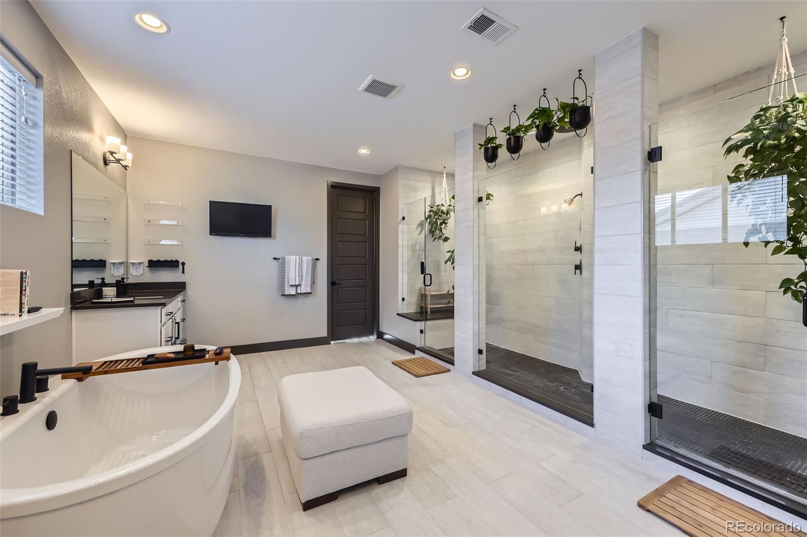 MLS Image #25 for 16345  spanish peak way,broomfield, Colorado