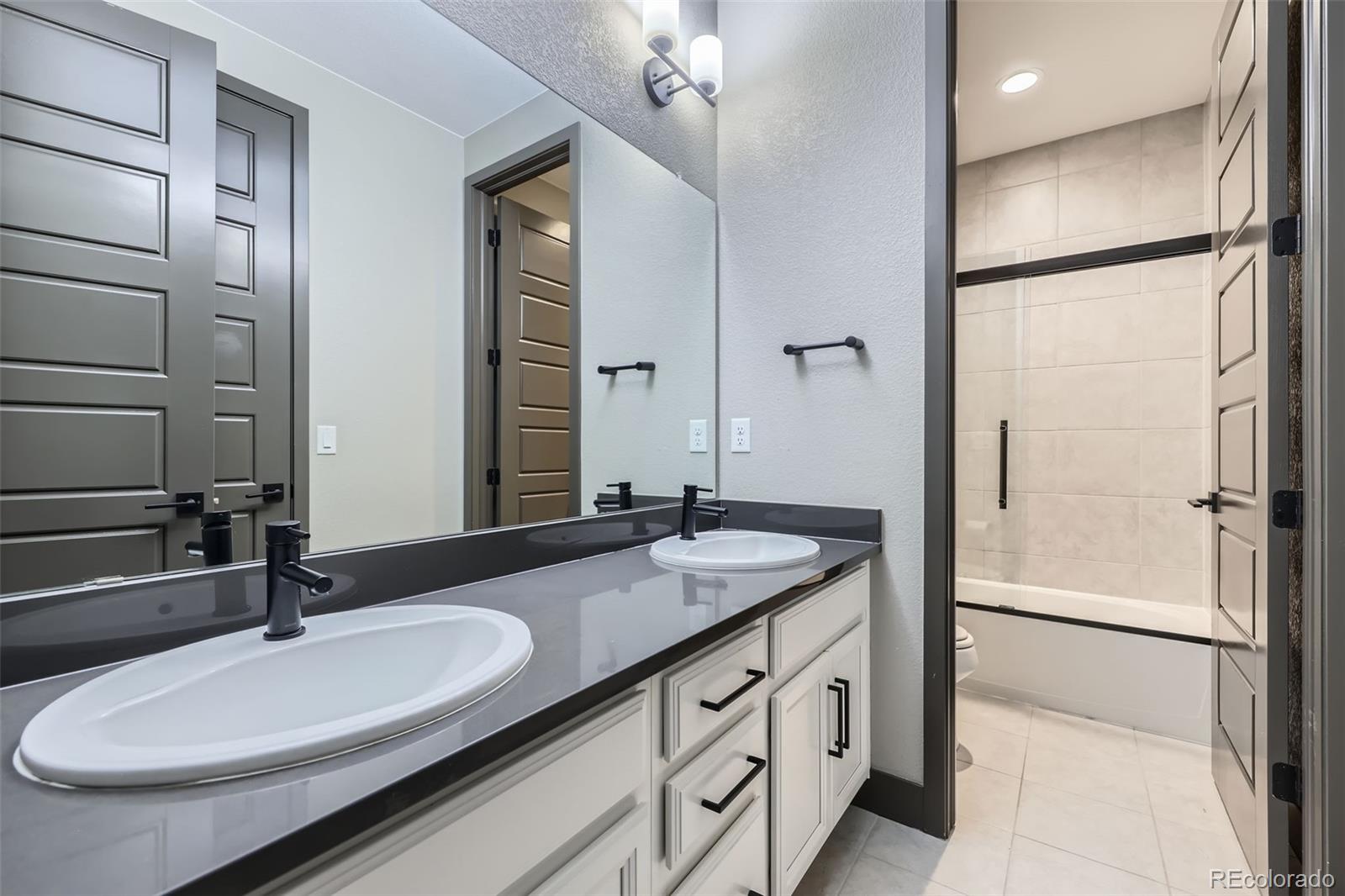 MLS Image #29 for 16345  spanish peak way,broomfield, Colorado