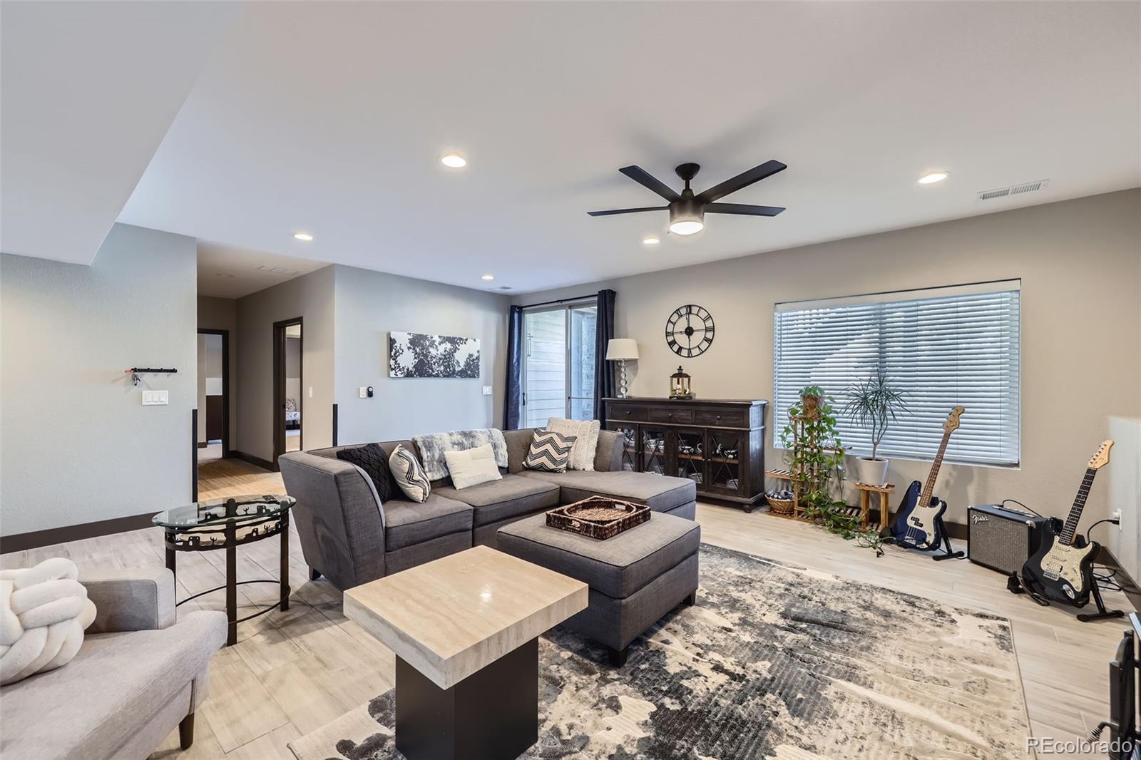 MLS Image #34 for 16345  spanish peak way,broomfield, Colorado