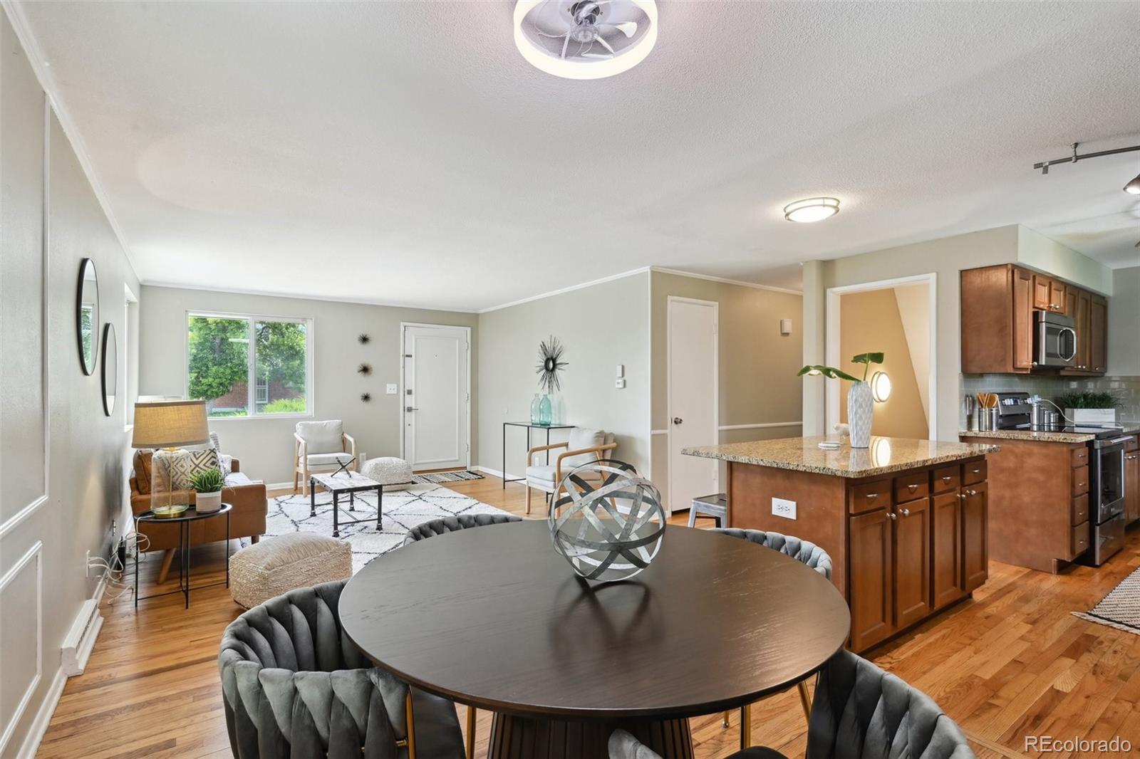 MLS Image #5 for 1646 s stuart street,denver, Colorado