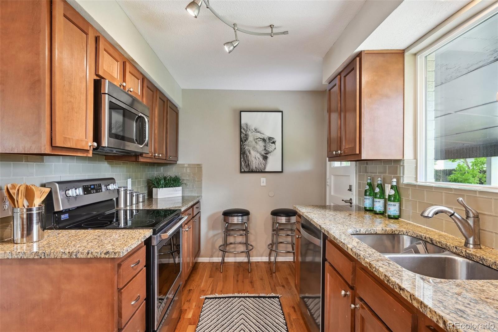 MLS Image #7 for 1646 s stuart street,denver, Colorado