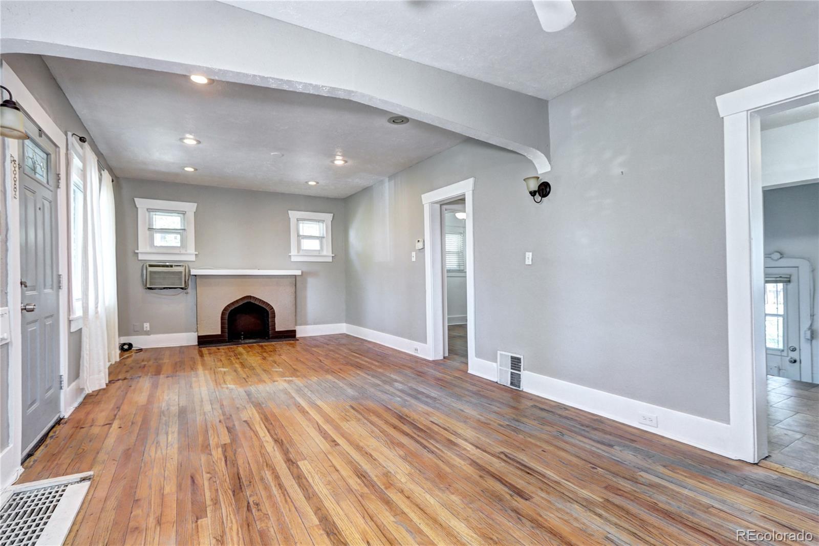 MLS Image #10 for 3336 n saint paul street,denver, Colorado