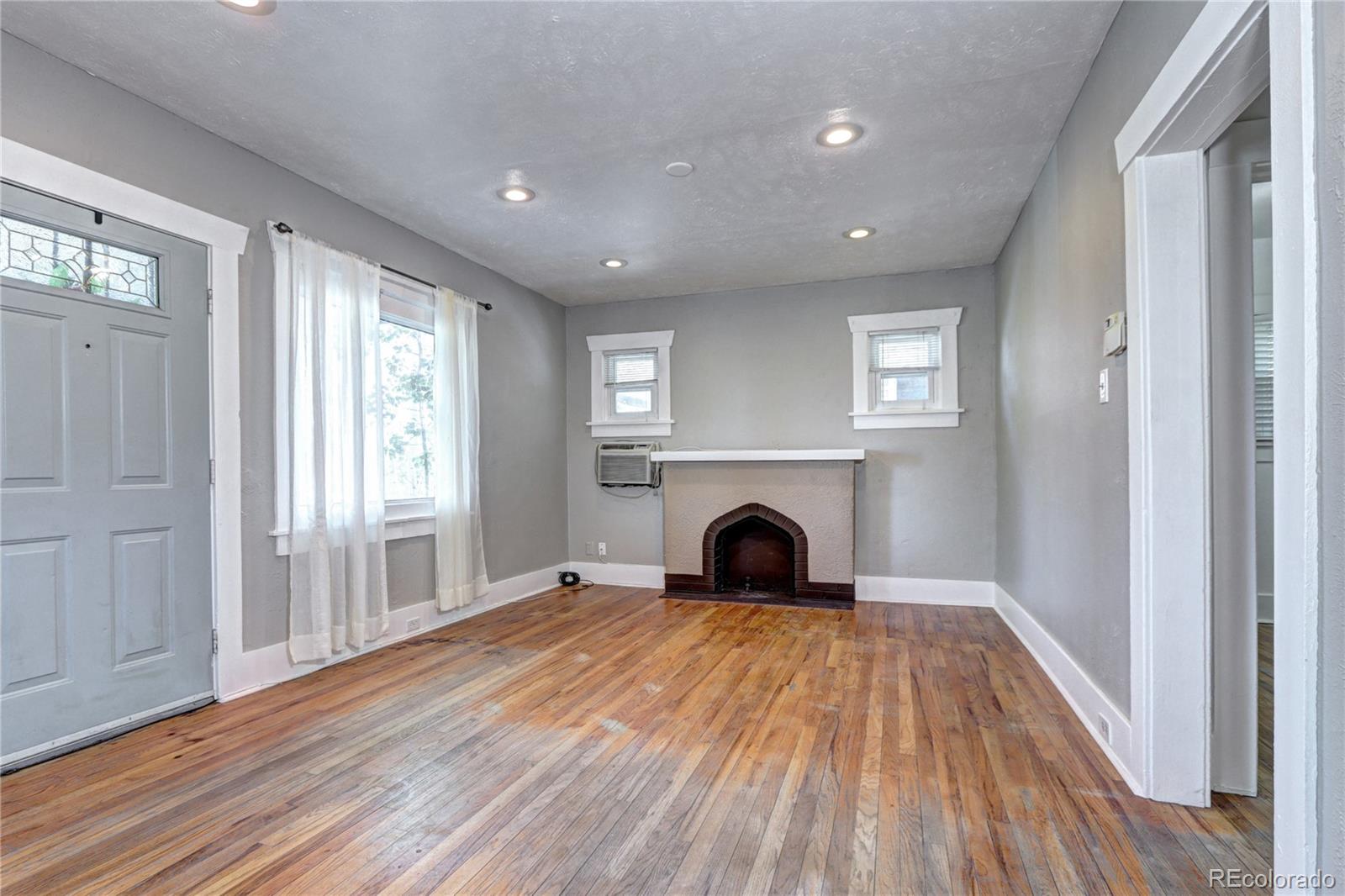 MLS Image #3 for 3336 n saint paul street,denver, Colorado