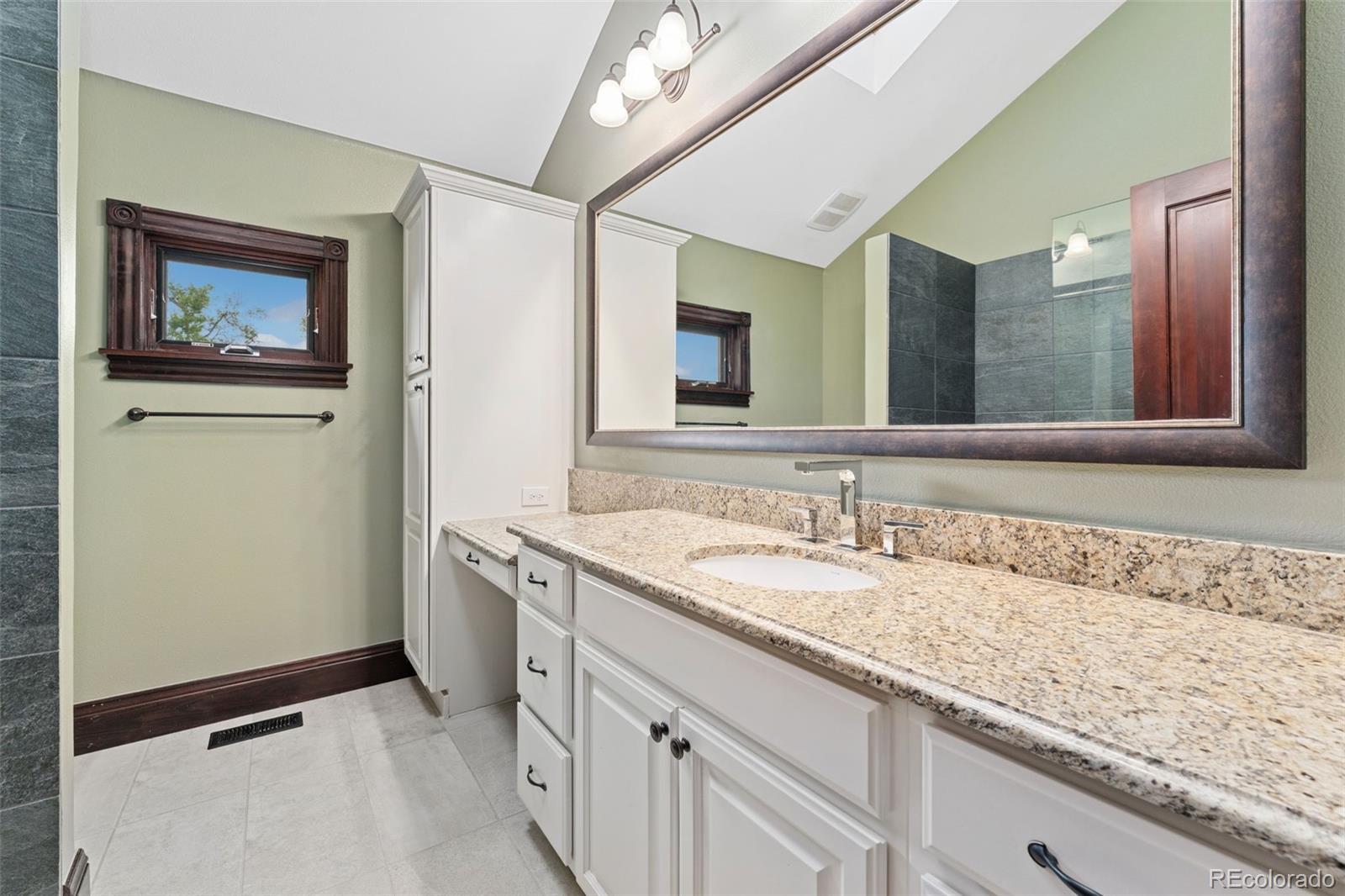 MLS Image #28 for 1376 s clayton street,denver, Colorado