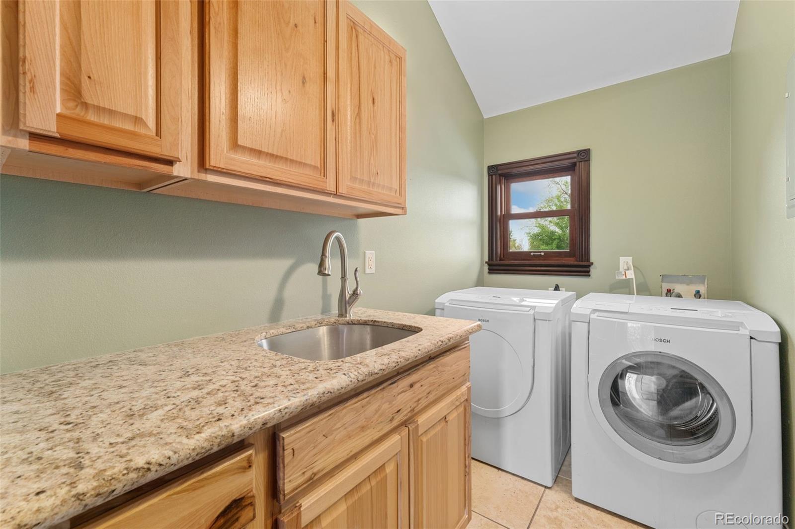 MLS Image #36 for 1376 s clayton street,denver, Colorado
