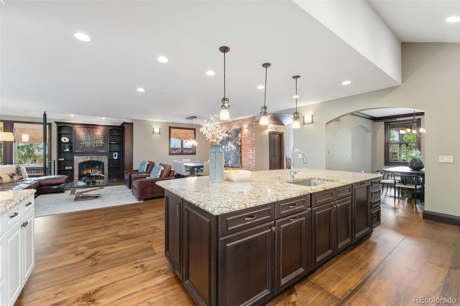 MLS Image #7 for 1376 s clayton street,denver, Colorado