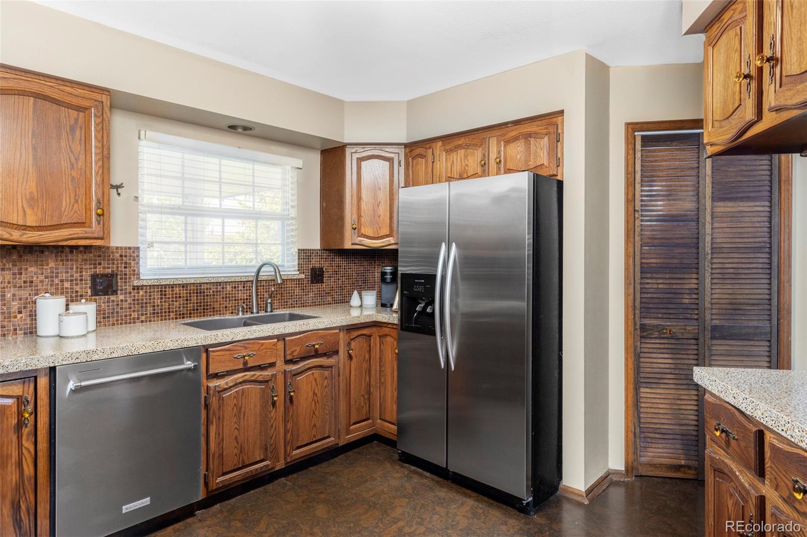 MLS Image #14 for 9867 w berry drive,littleton, Colorado