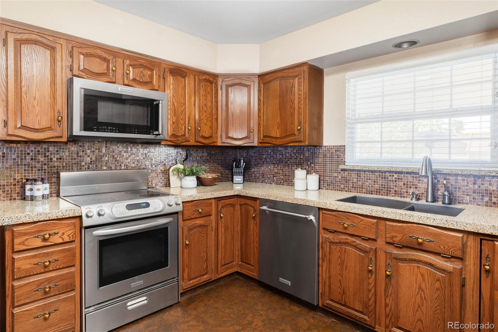 MLS Image #15 for 9867 w berry drive,littleton, Colorado