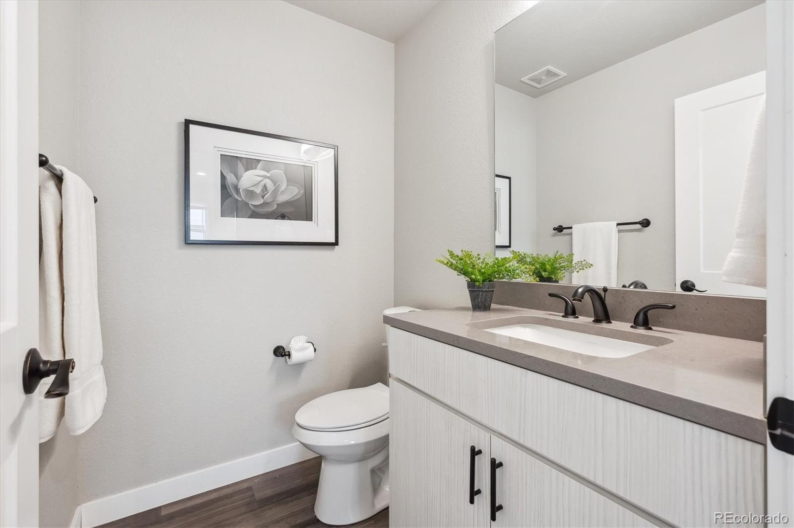 MLS Image #18 for 2226 s galapago street,denver, Colorado