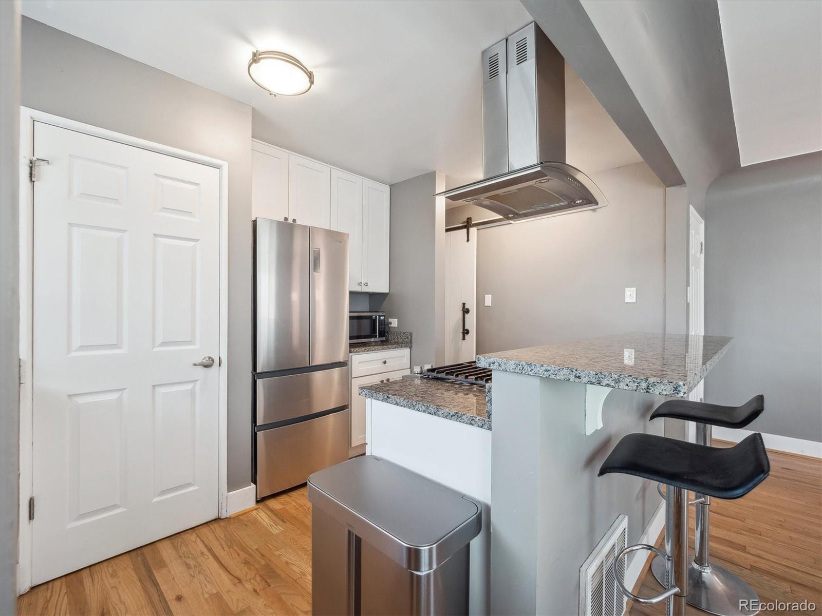 MLS Image #13 for 20 s harrison street,denver, Colorado
