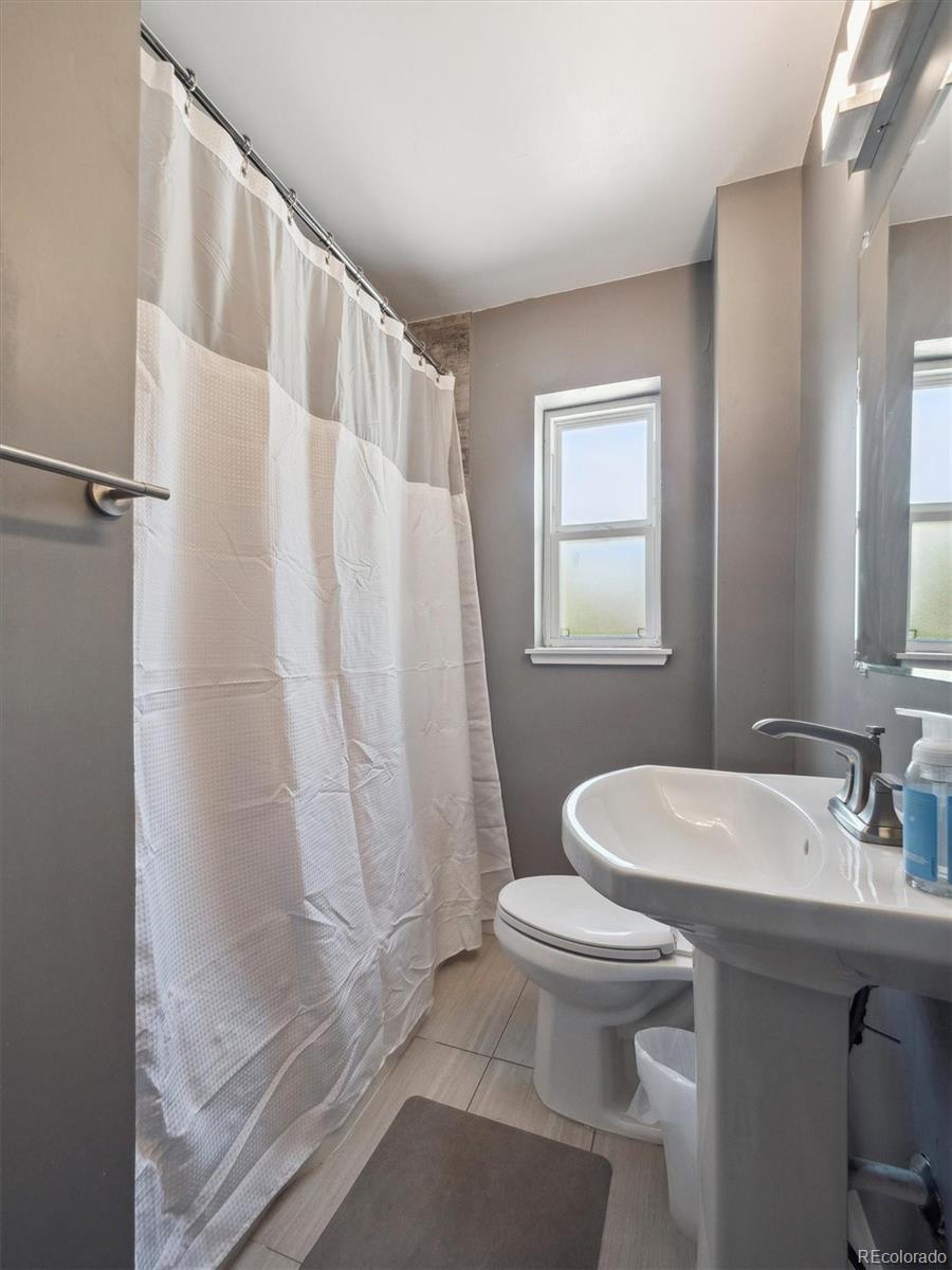 MLS Image #7 for 20 s harrison street,denver, Colorado