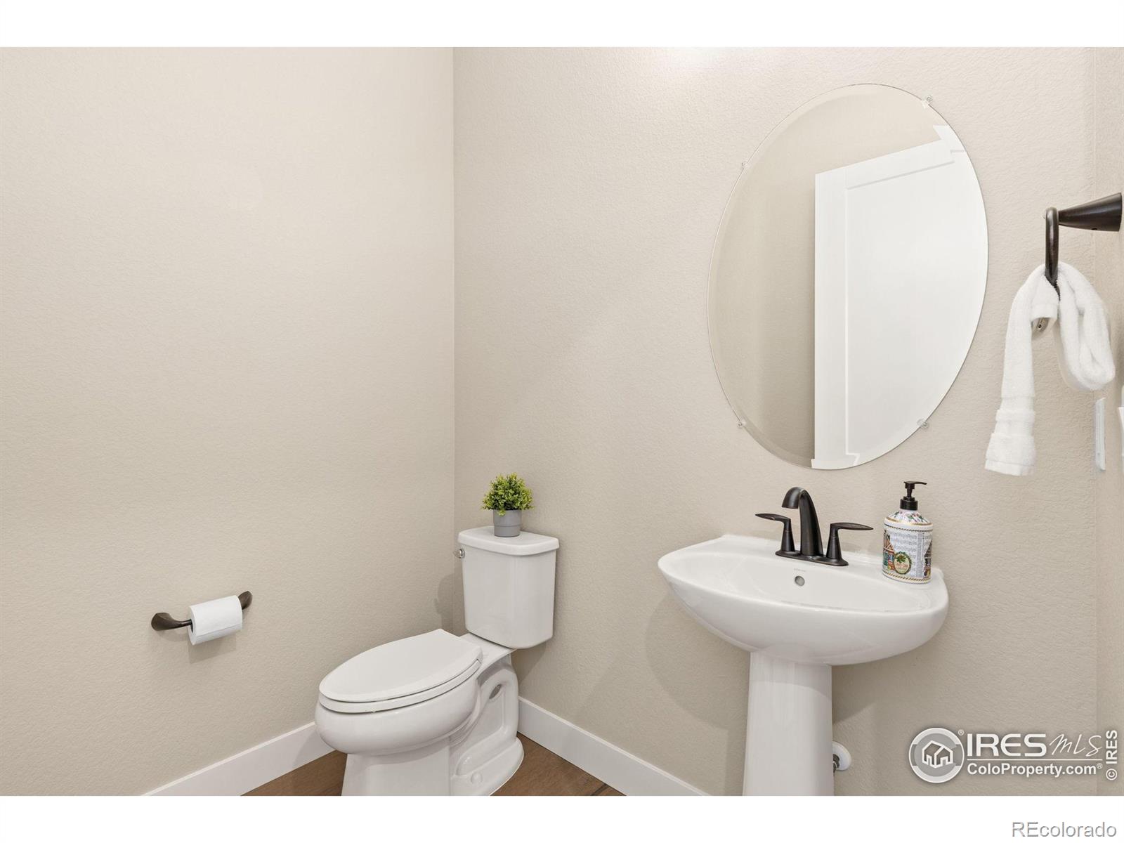 MLS Image #20 for 685  quarry court,erie, Colorado