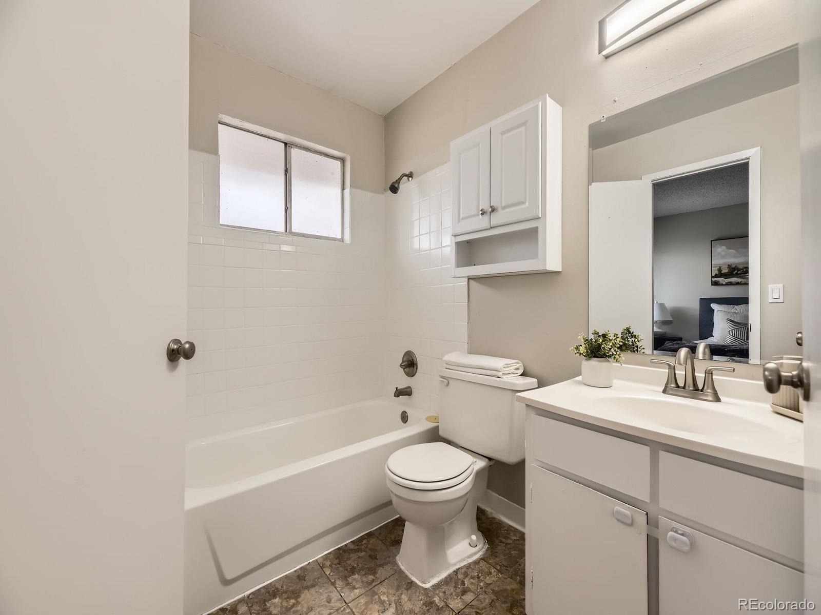 MLS Image #15 for 1932 s oswego way,aurora, Colorado