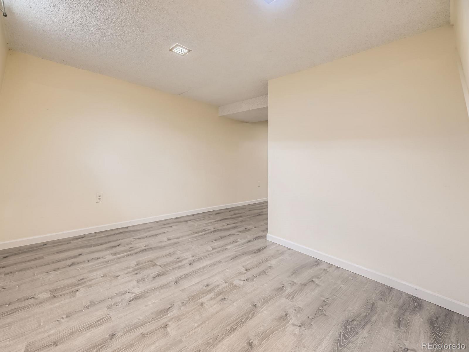 MLS Image #19 for 1932 s oswego way,aurora, Colorado