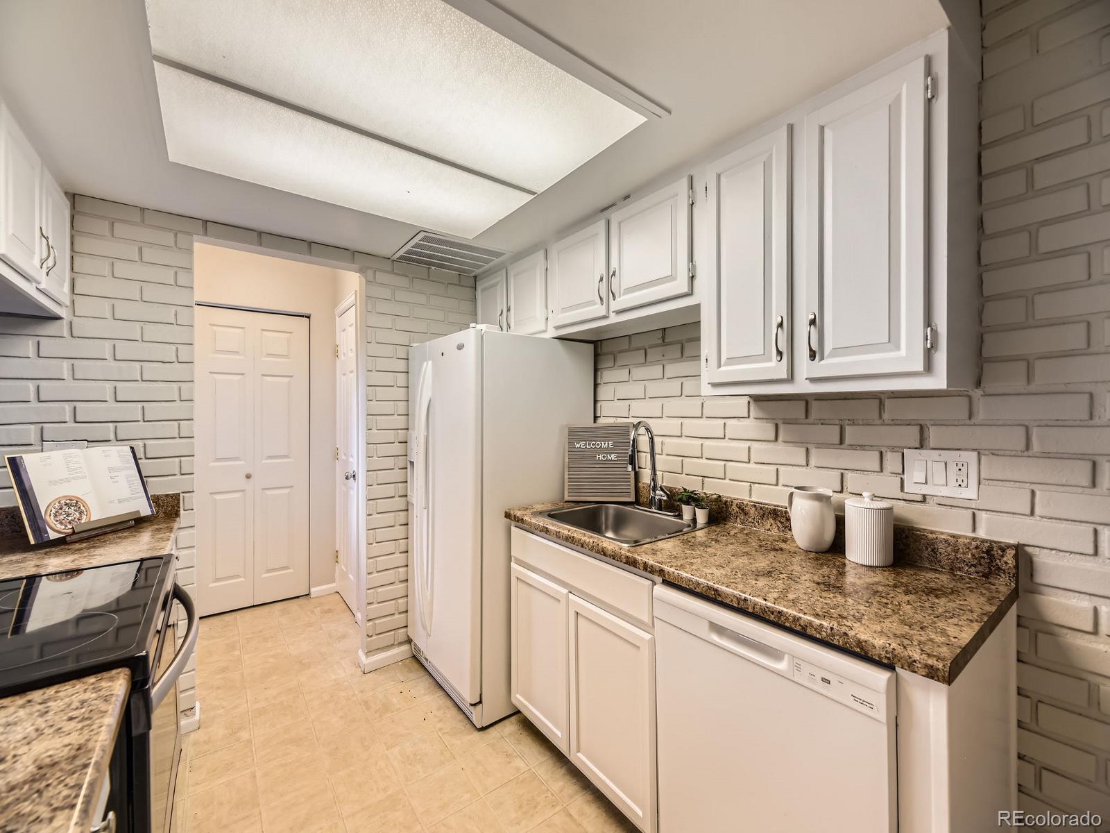 MLS Image #8 for 1932 s oswego way,aurora, Colorado